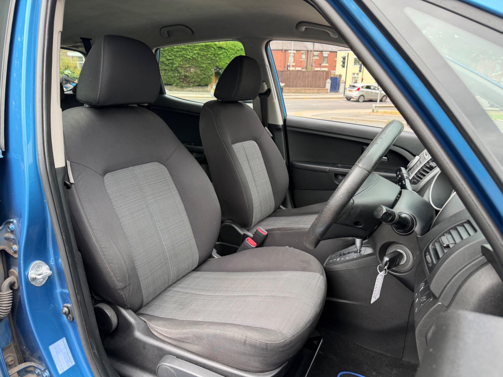 Kia Venga - Image 7