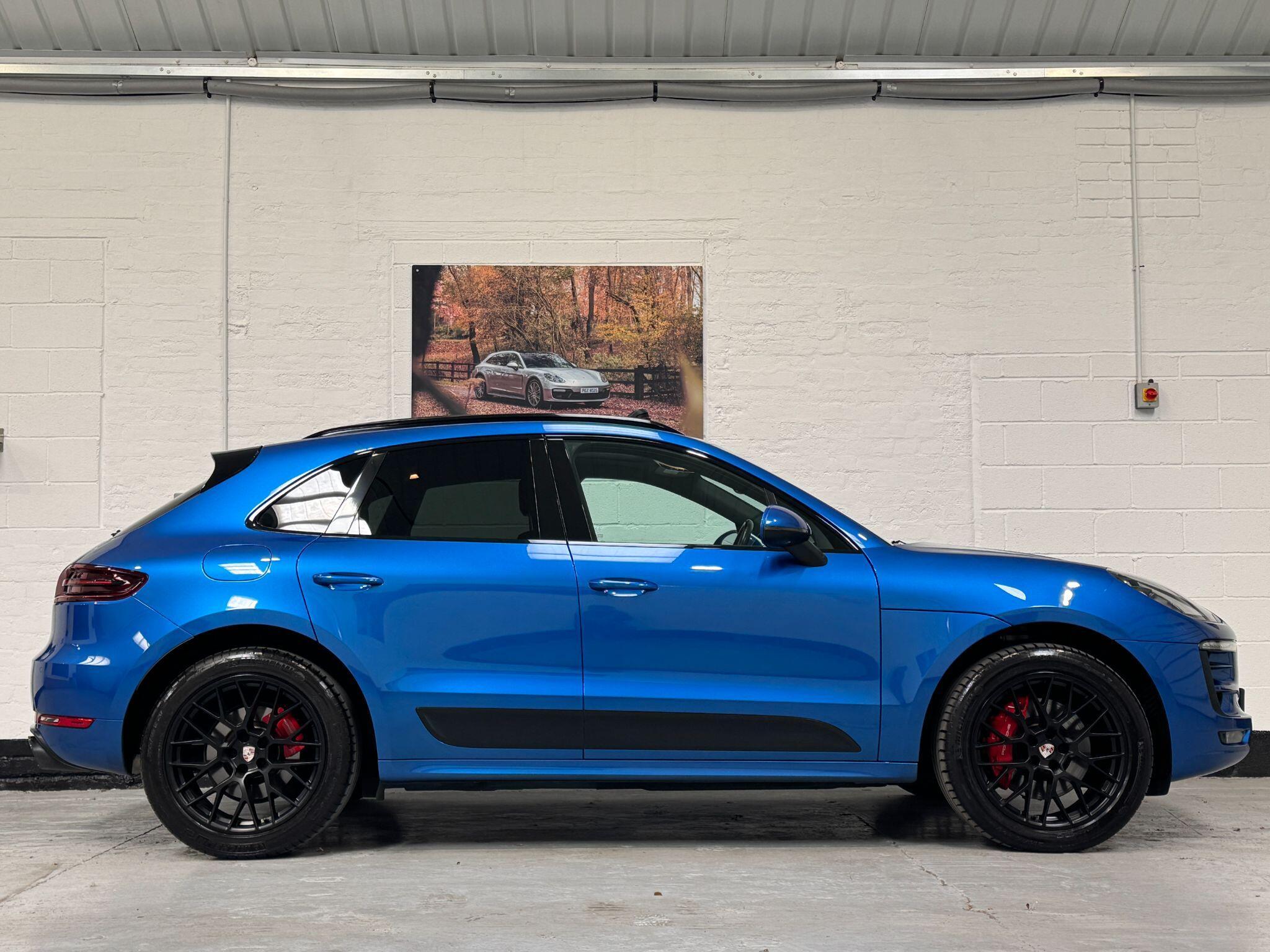 Porsche Macan - Image 8