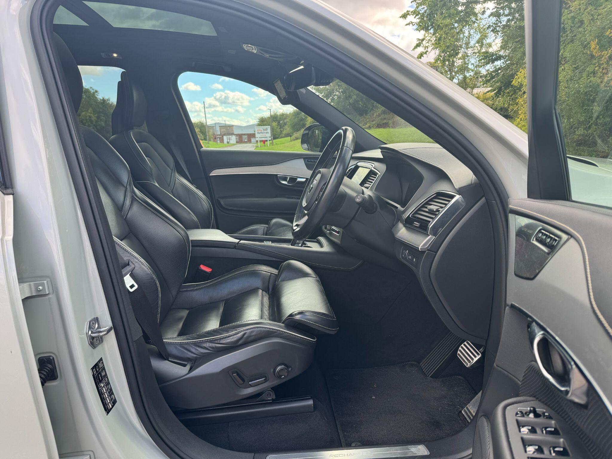 Volvo XC90 - Image 15