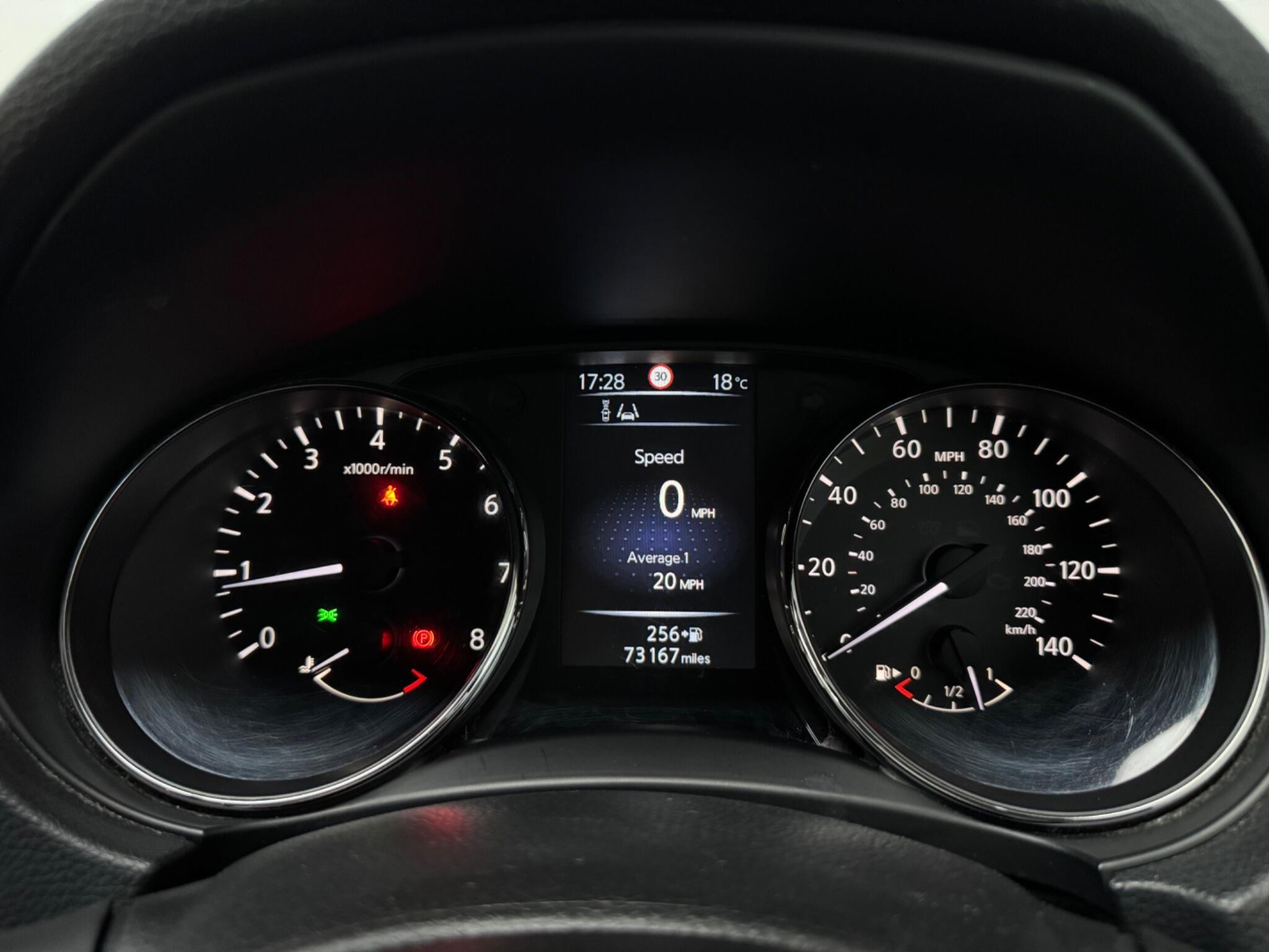 Nissan Qashqai - Image 14