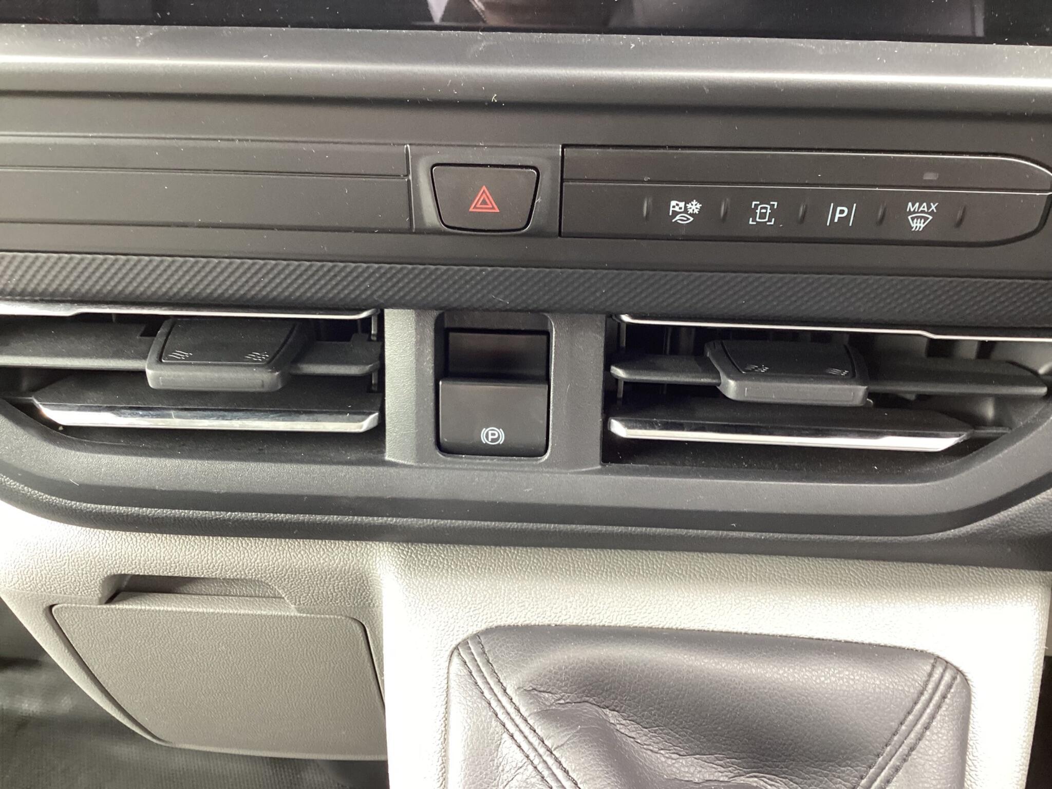 Ford Transit Custom - Image 20