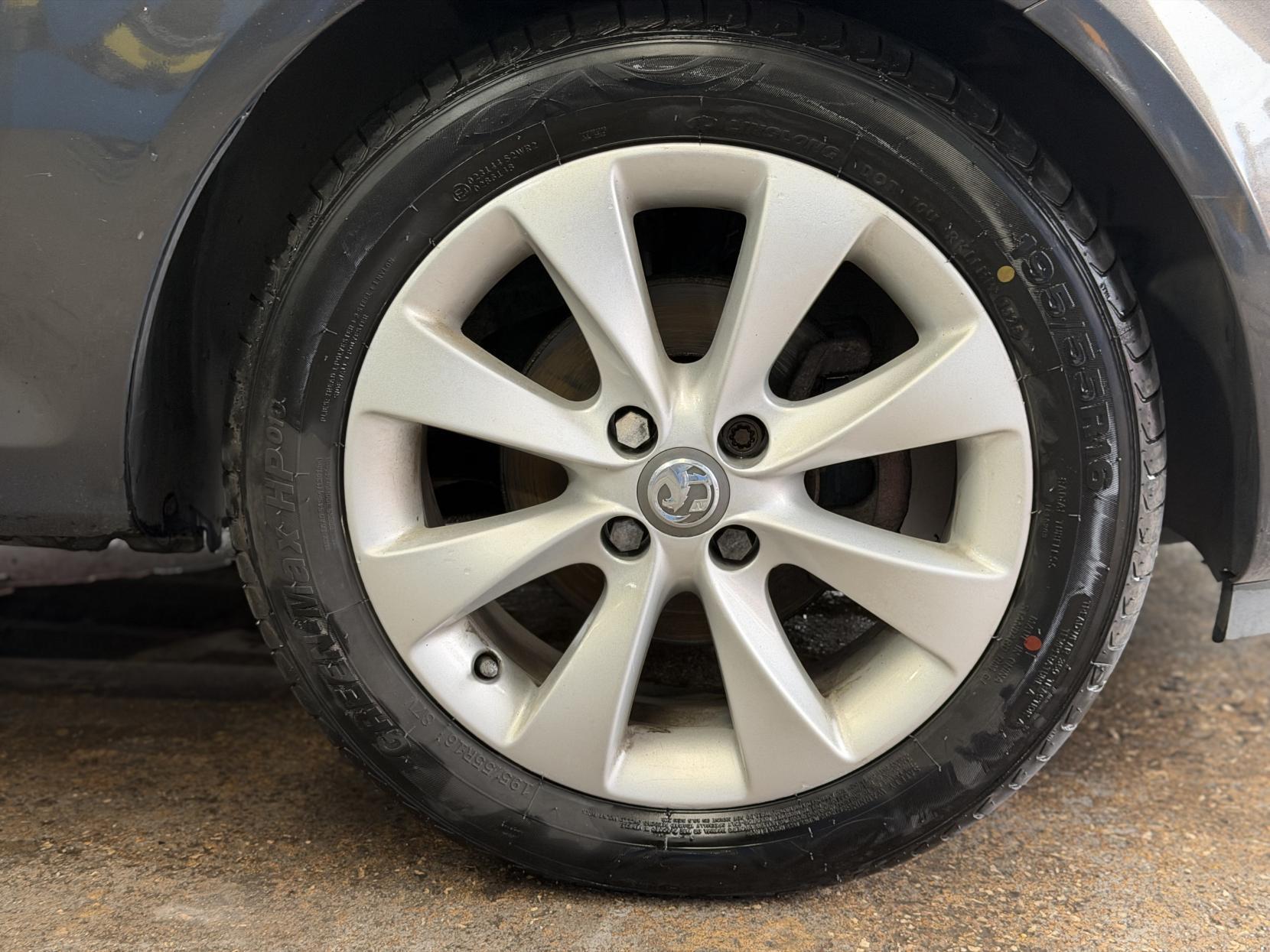 Vauxhall Corsa - Image 18