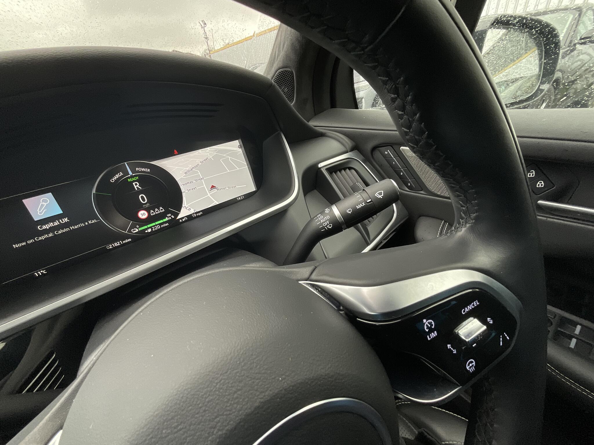 Jaguar I-Pace - Image 13
