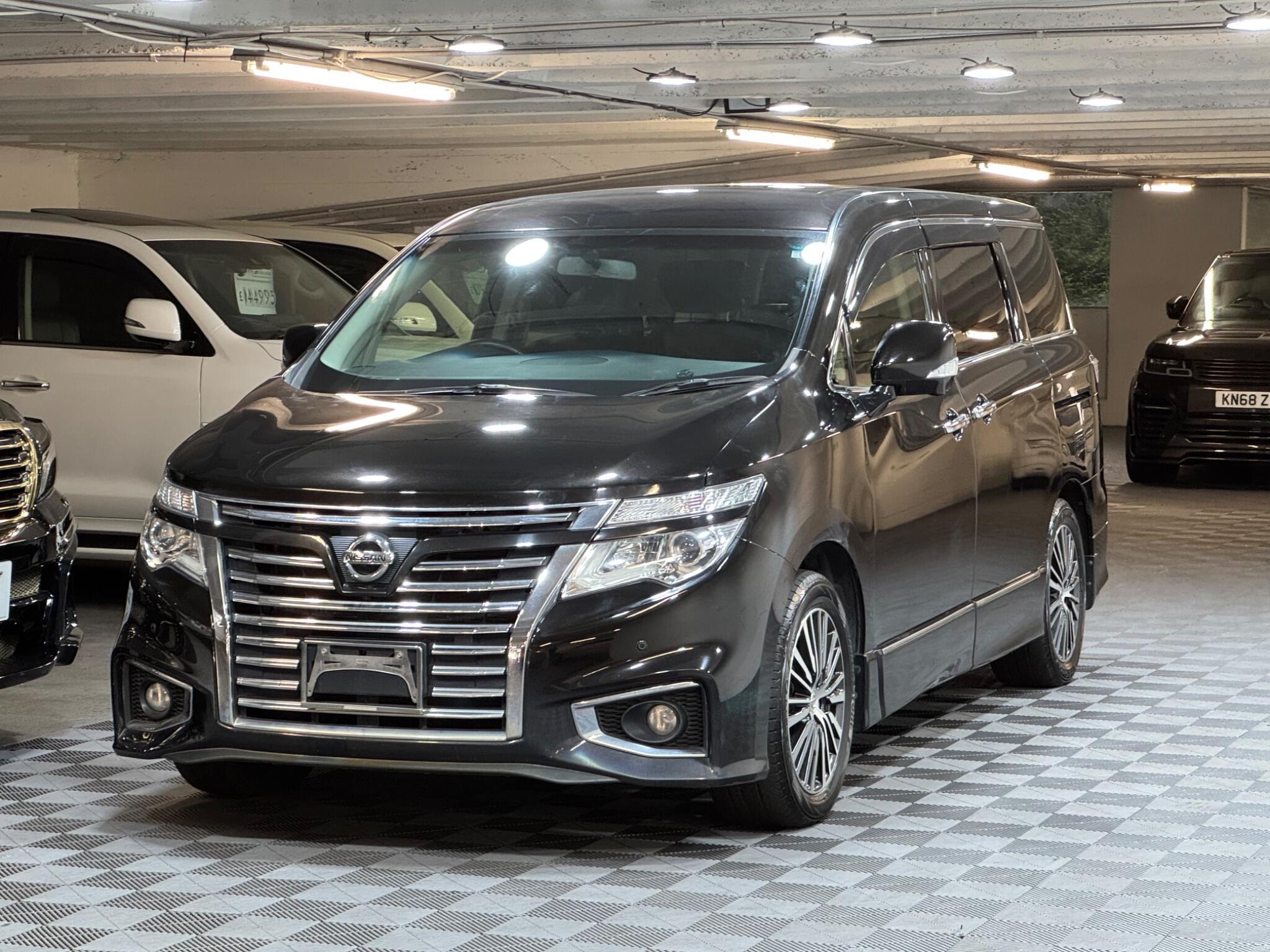 Nissan Elgrand - Image 6