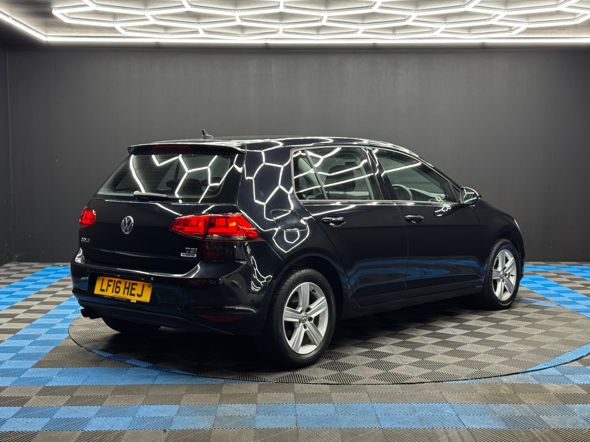 Volkswagen Golf - Image 5