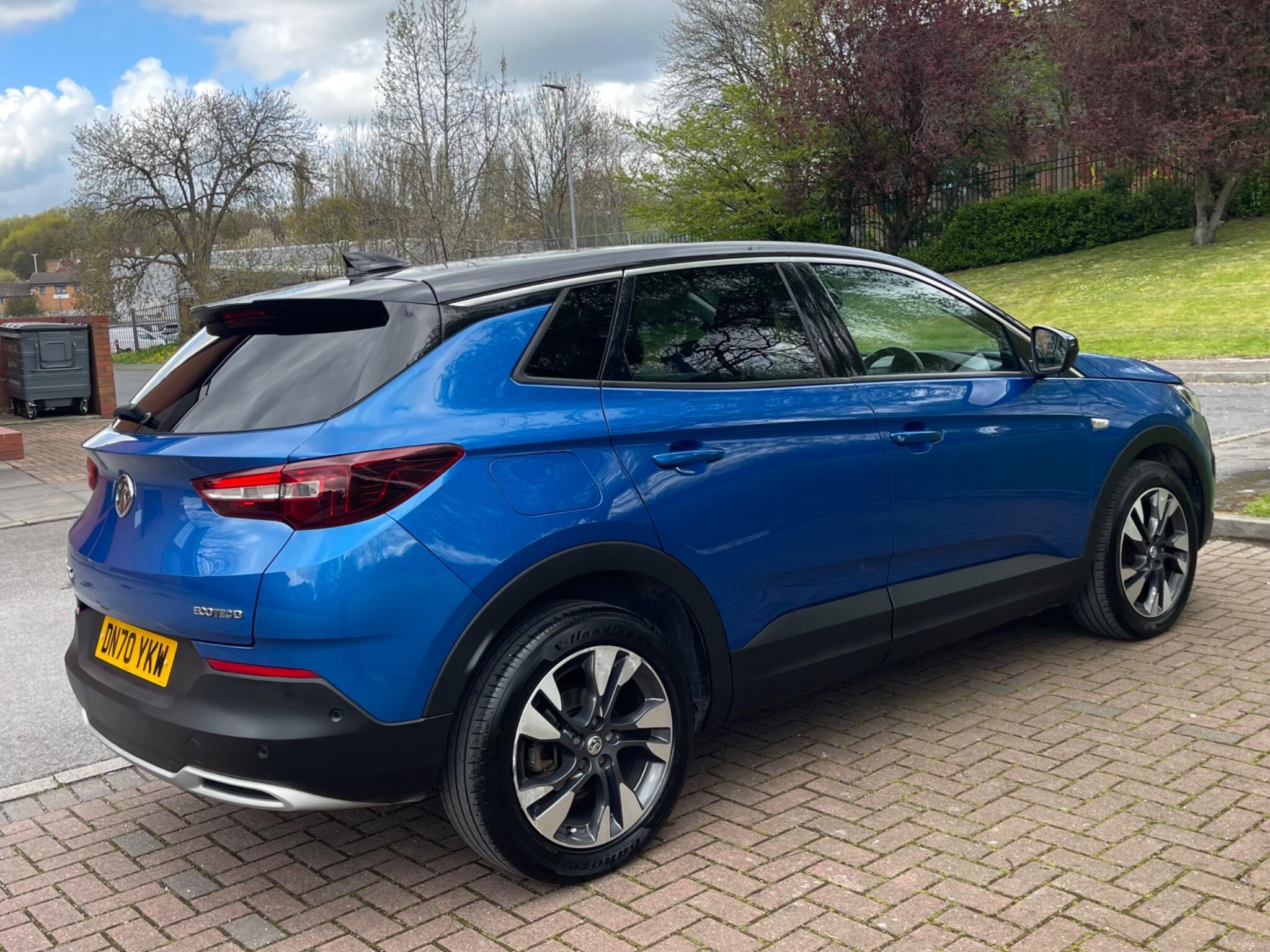 Vauxhall Grandland X - Image 15