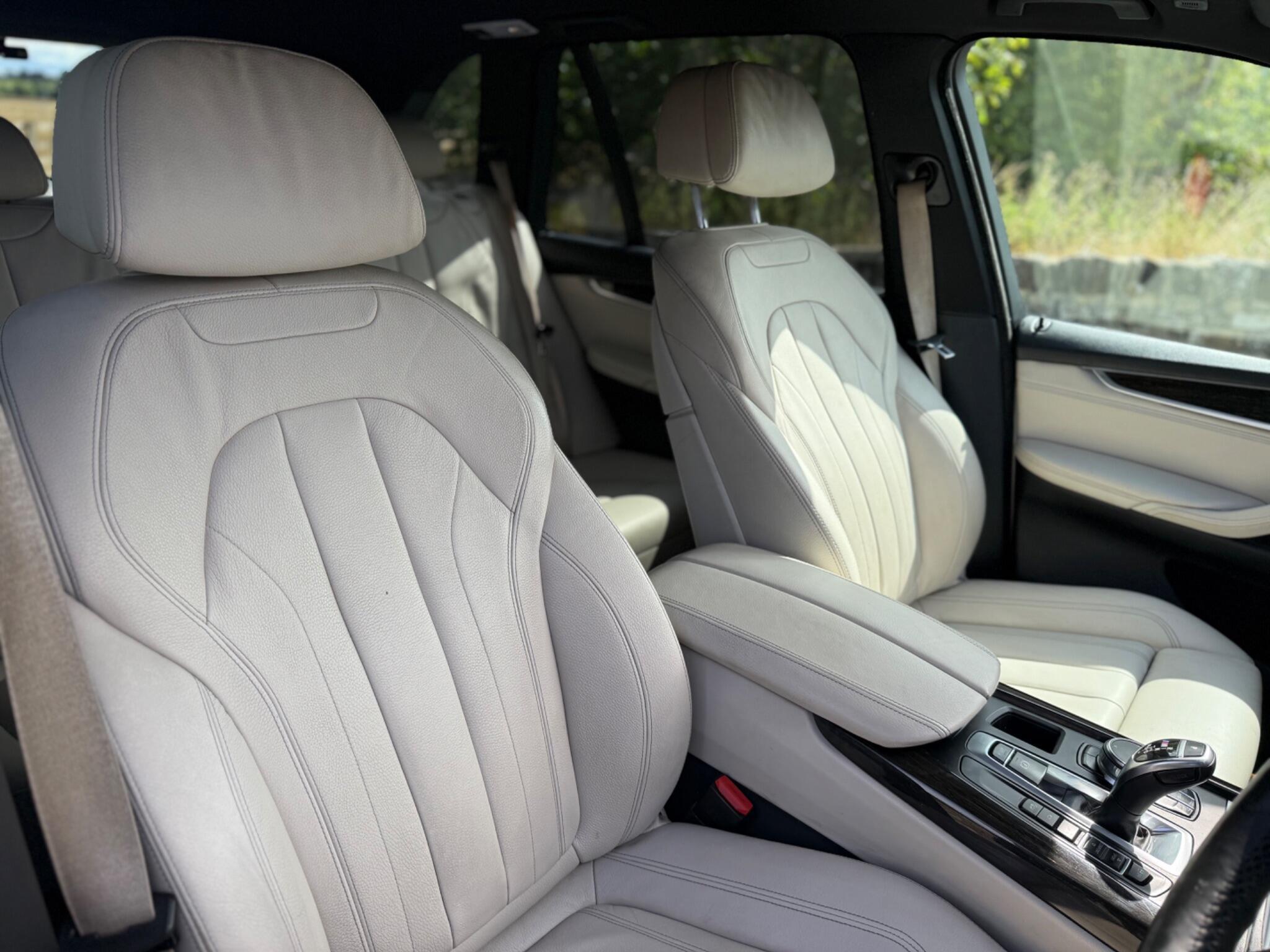 BMW X5 - Image 11