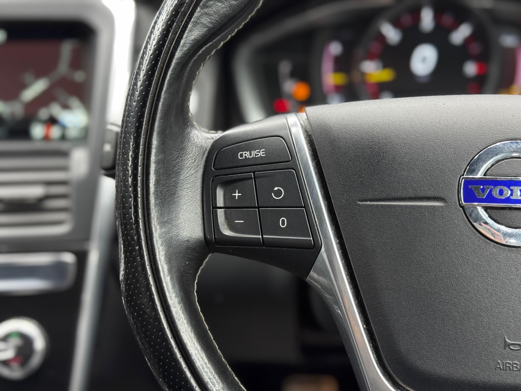 Volvo XC60 - Image 20