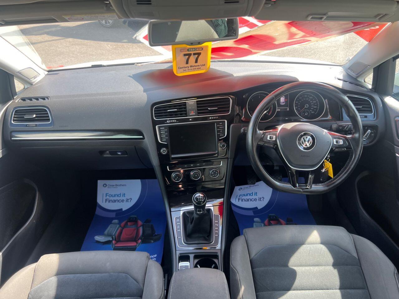Volkswagen Golf - Image 19