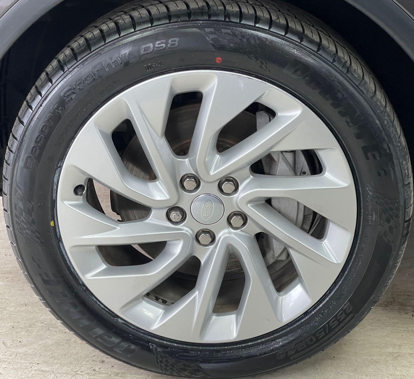 Land Rover Discovery - Image 15