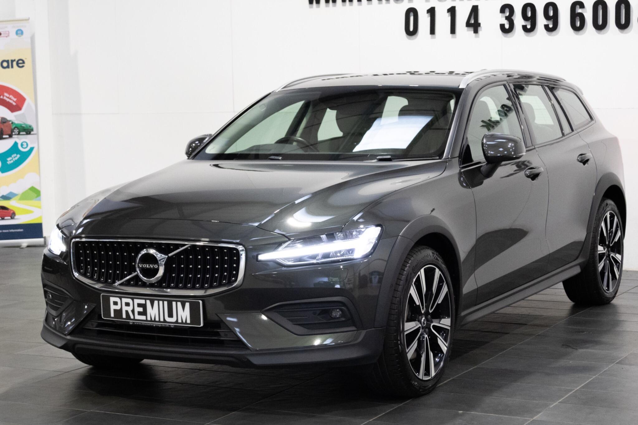 Volvo V60 CROSS COUNTRY - Image 8