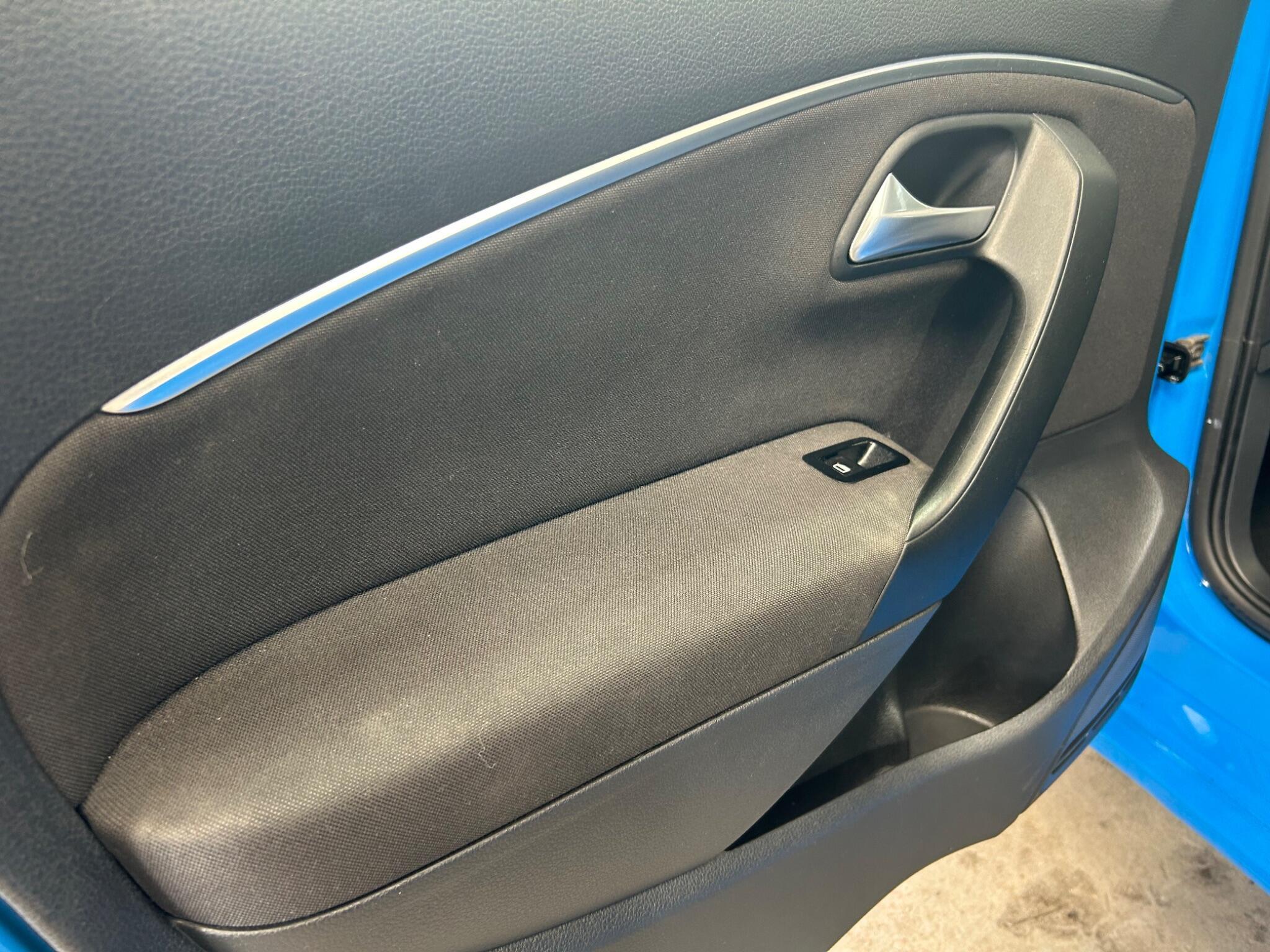 Volkswagen Polo - Image 21