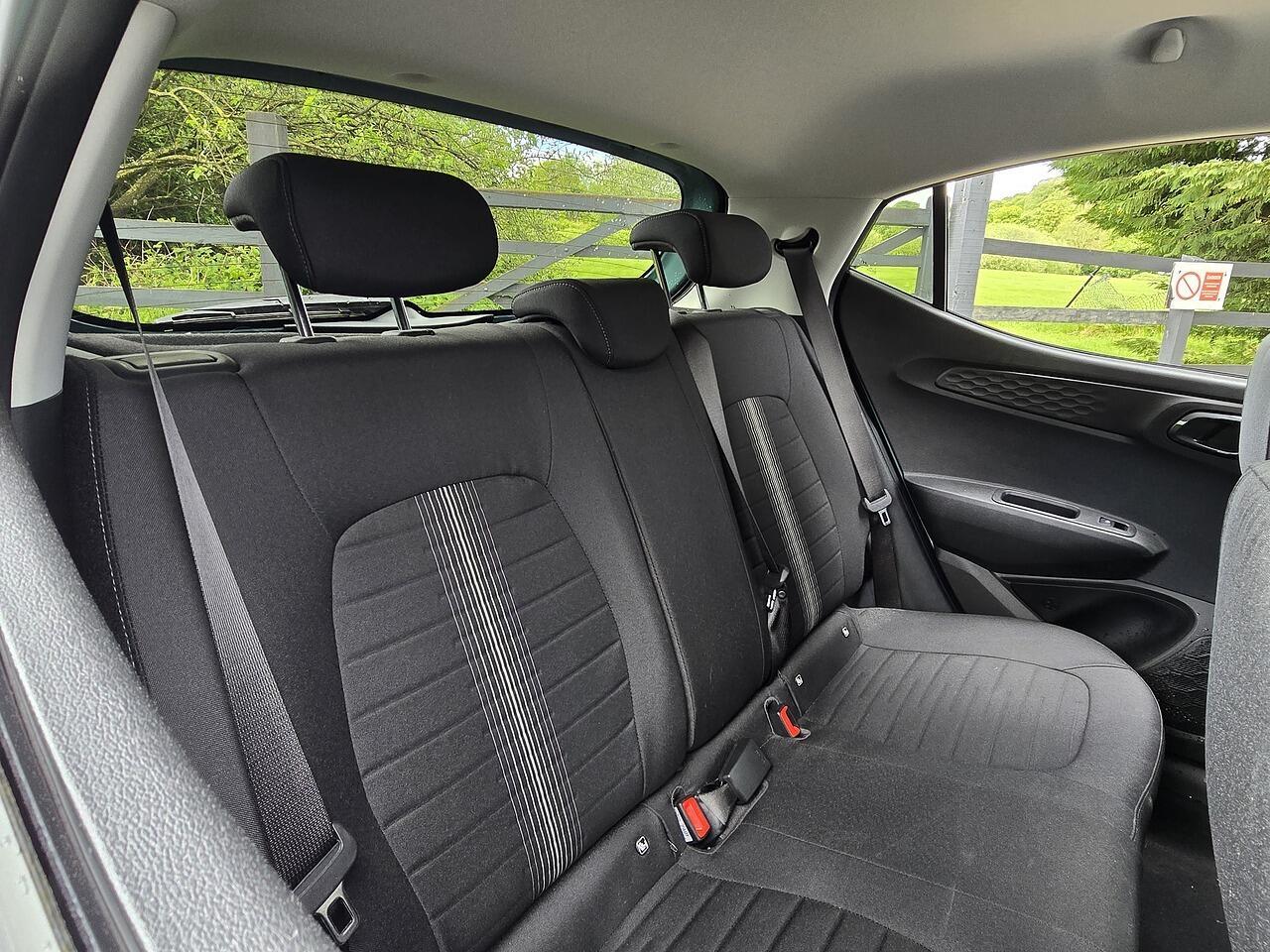 Hyundai i10 - Image 11