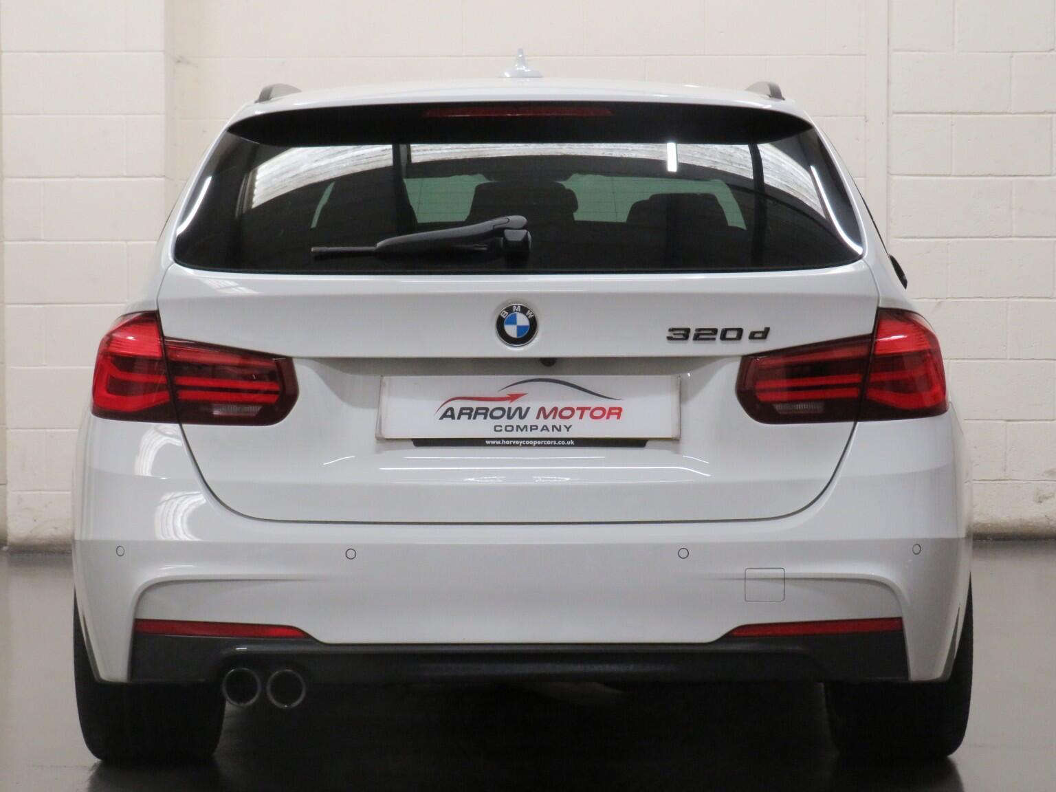 BMW 3 Series - Image 4