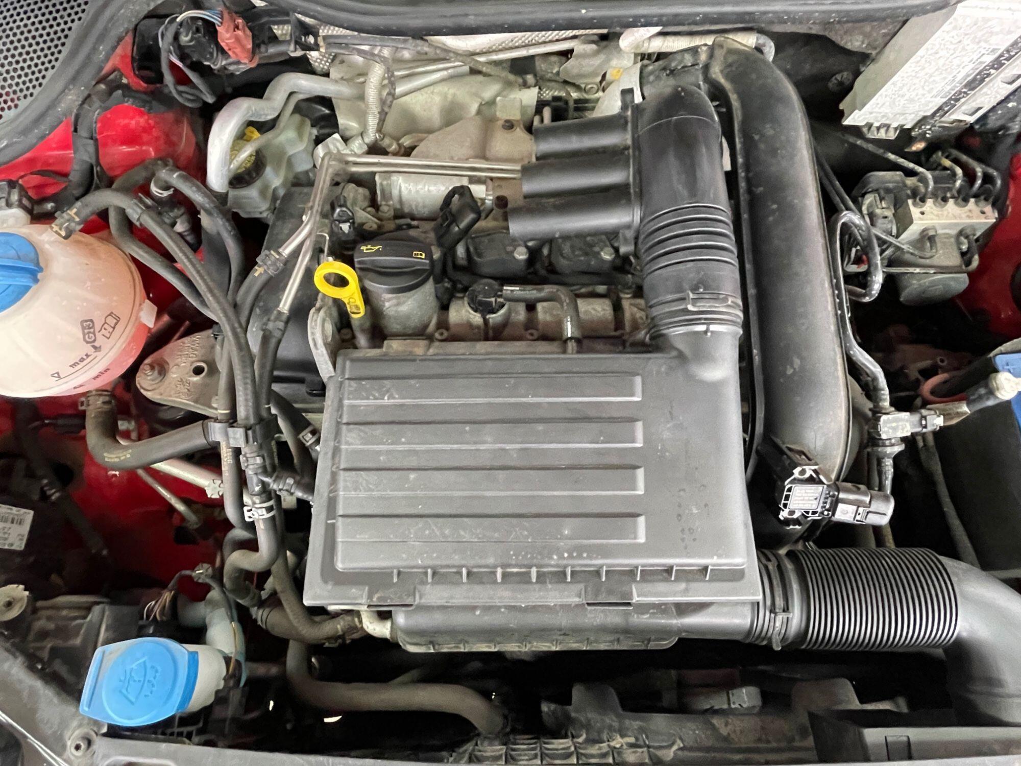 Volkswagen Polo - Image 18