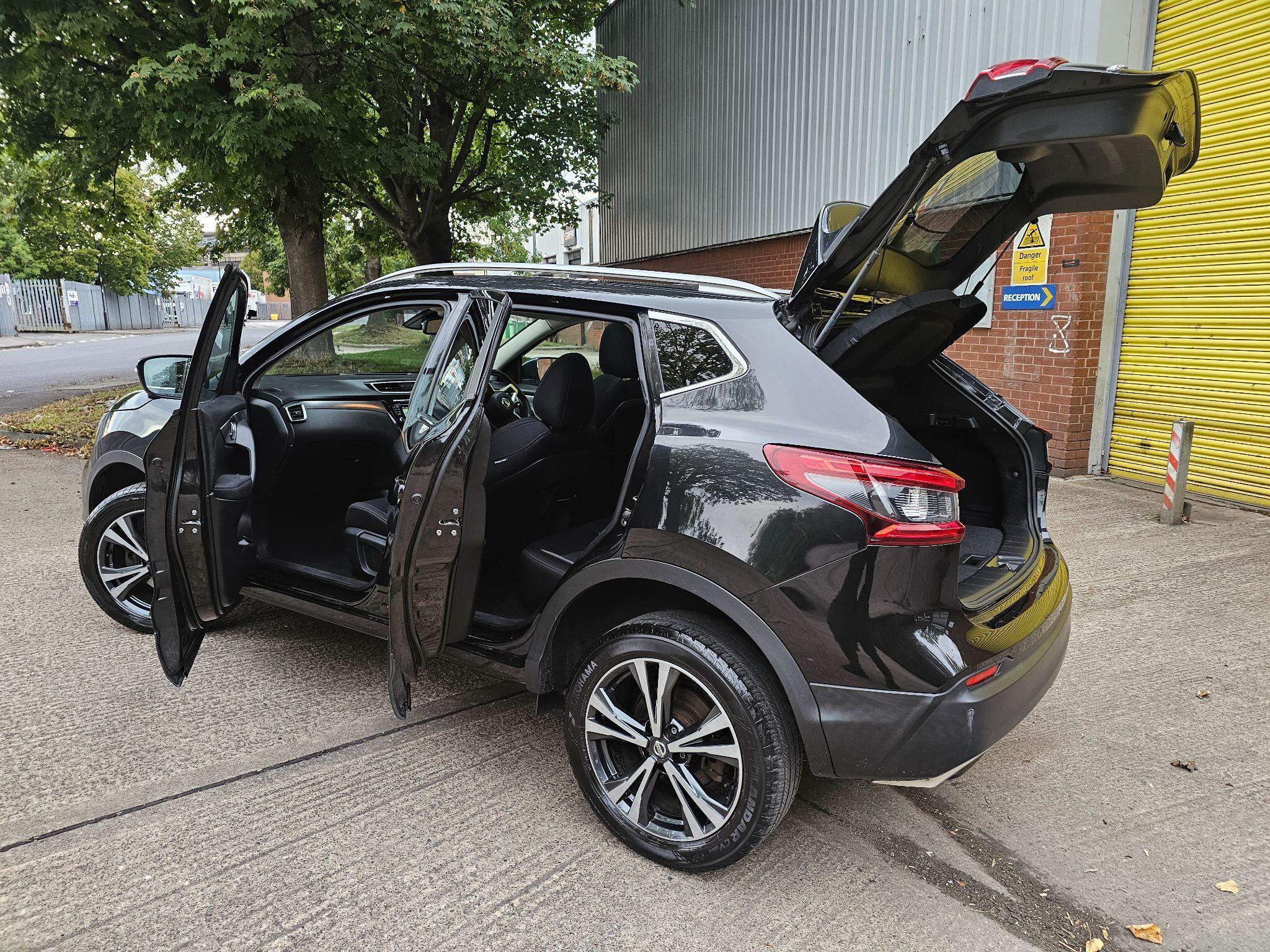 Nissan Qashqai - Image 17