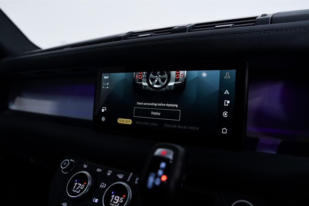 Land Rover Defender 110 - Image 23