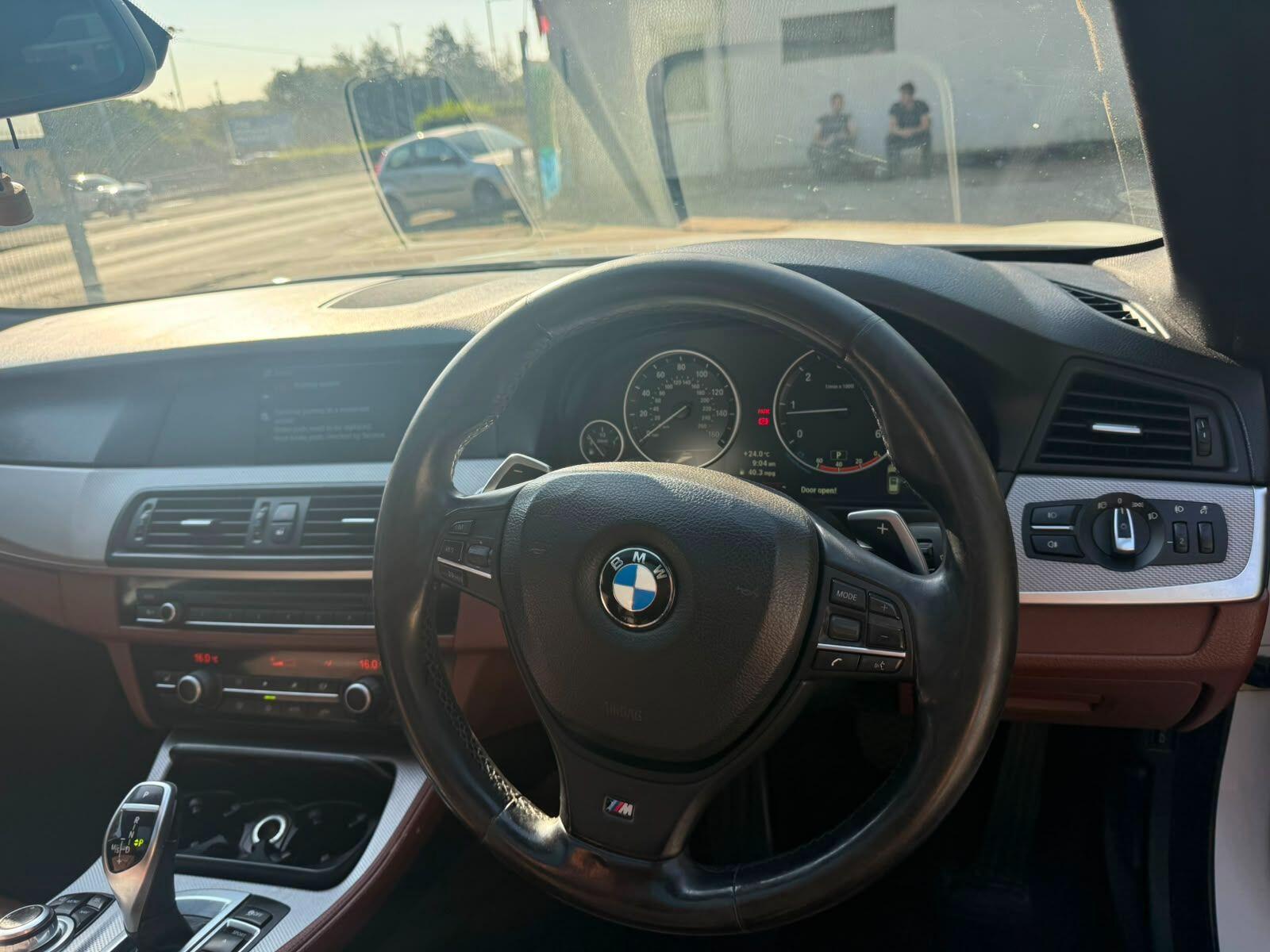 BMW 5 Series - Image 12