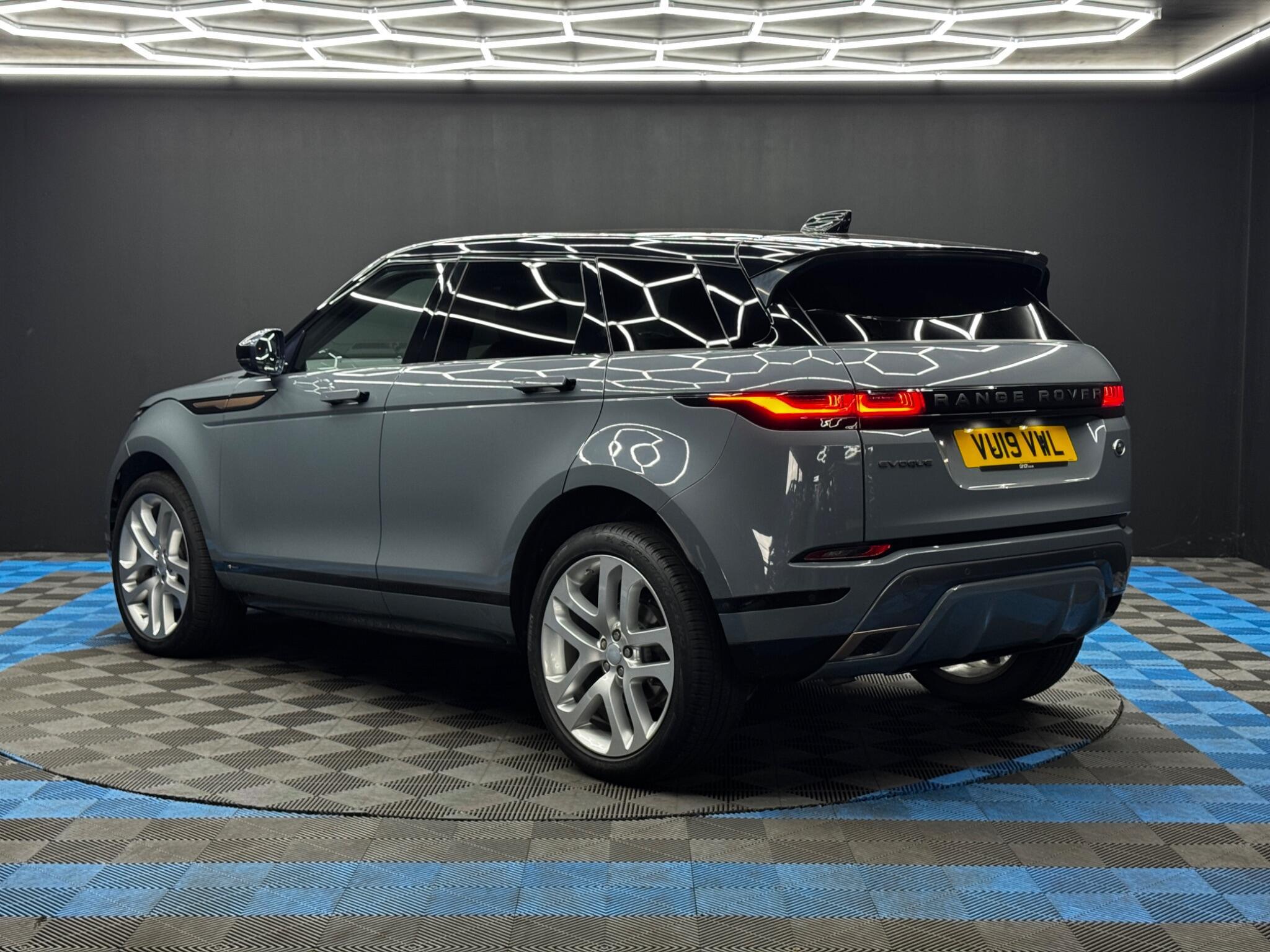 Land Rover Range Rover Evoque - Image 7