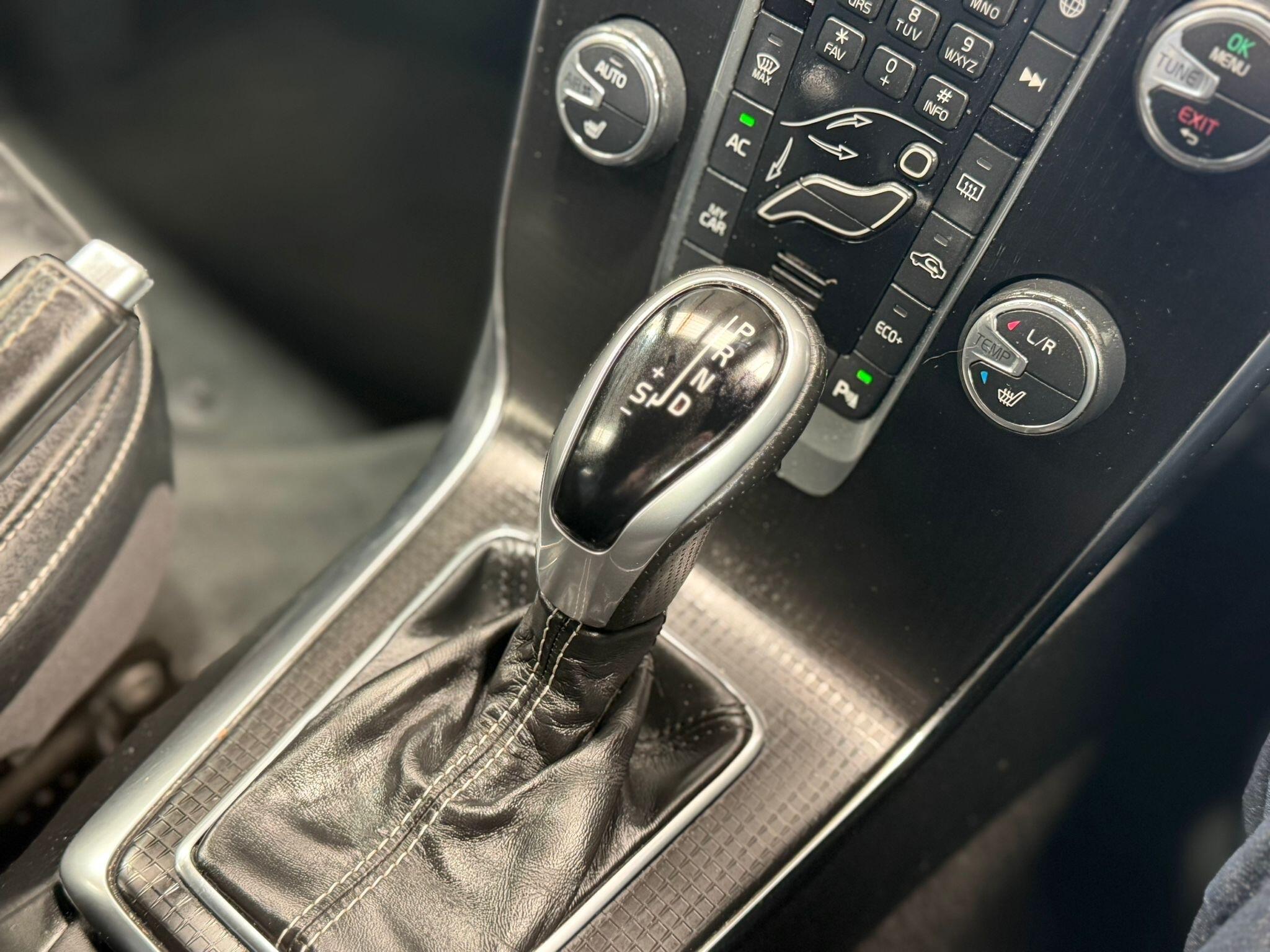 Volvo V40 - Image 15