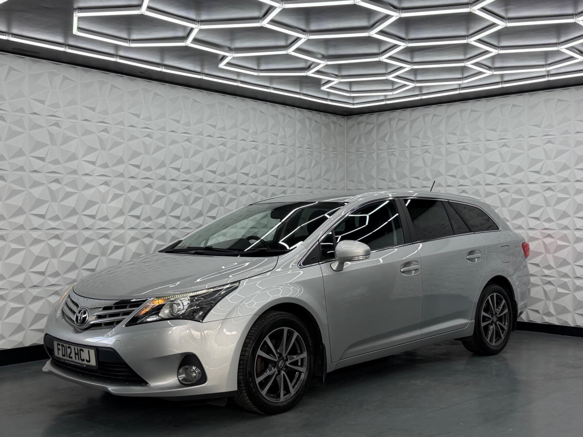Toyota Avensis - Image 4