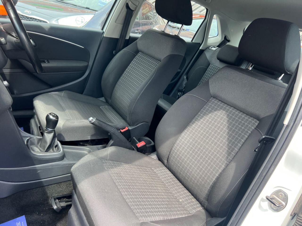Volkswagen Polo - Image 16