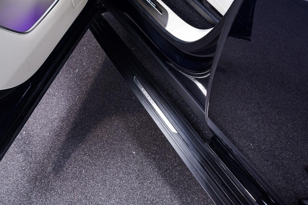Land Rover Range Rover - Image 13