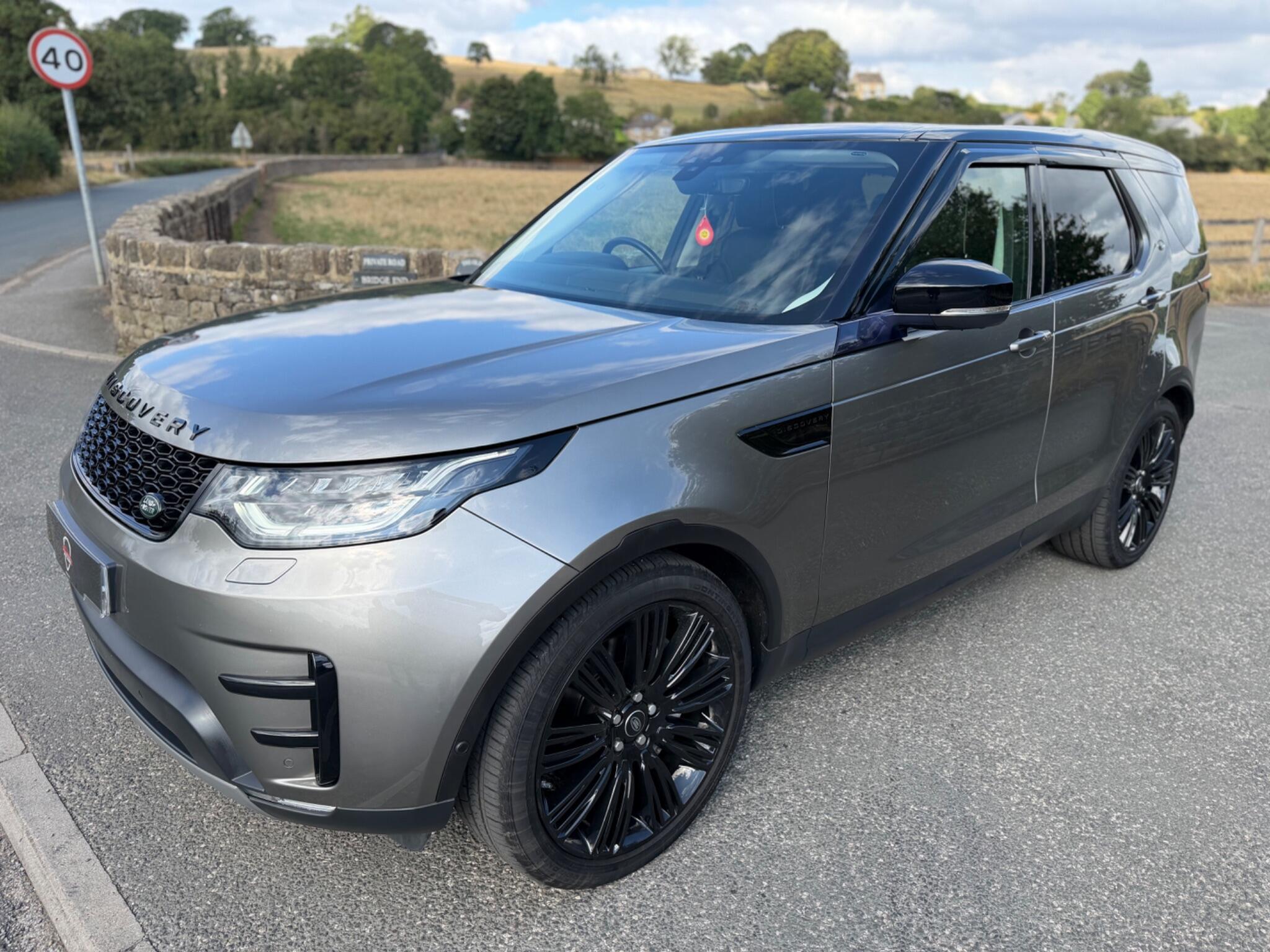 Land Rover Discovery - Image 2