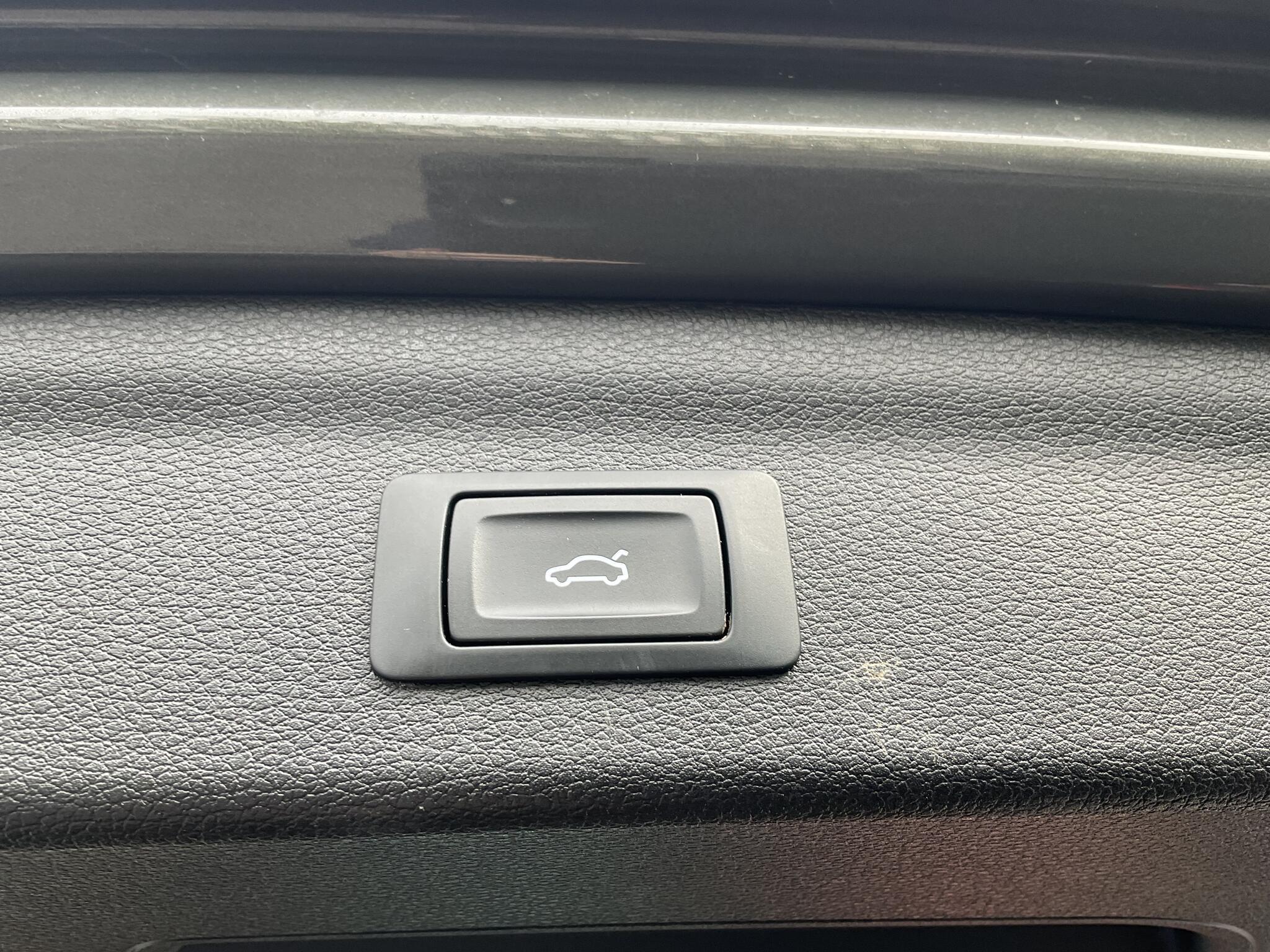 Audi Q3 - Image 20