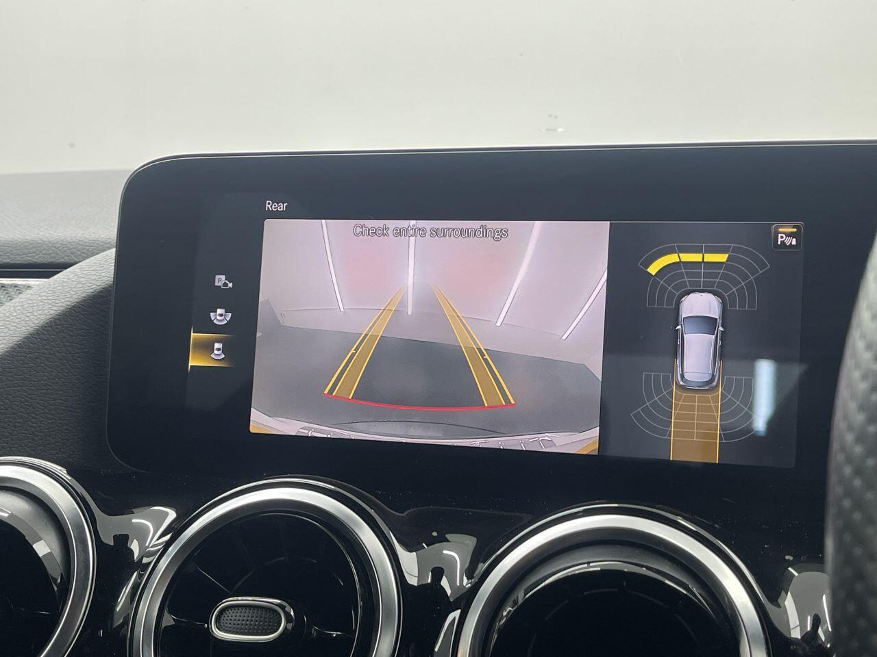 Mercedes-benz GLA - Image 45