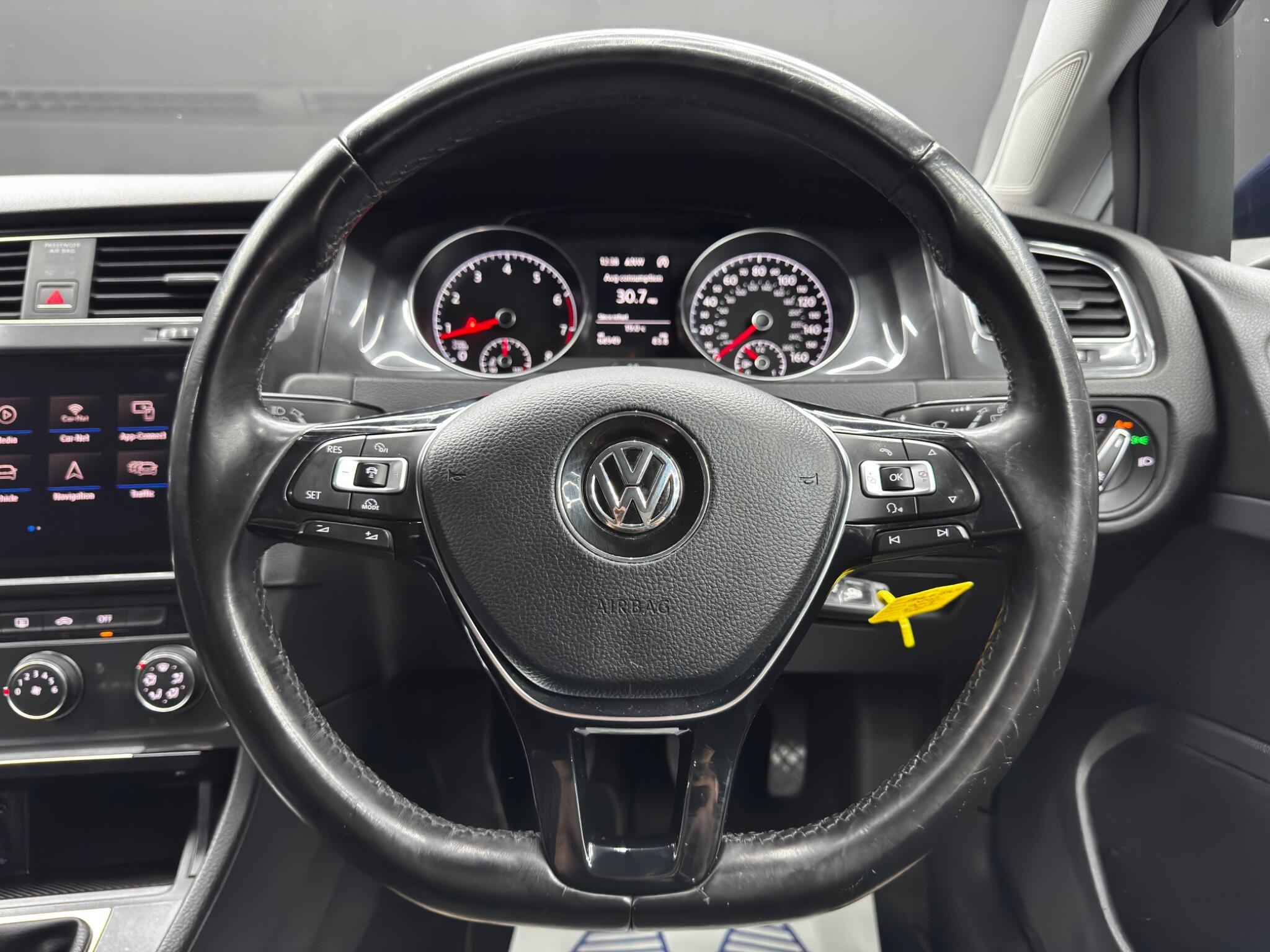 Volkswagen Golf - Image 19