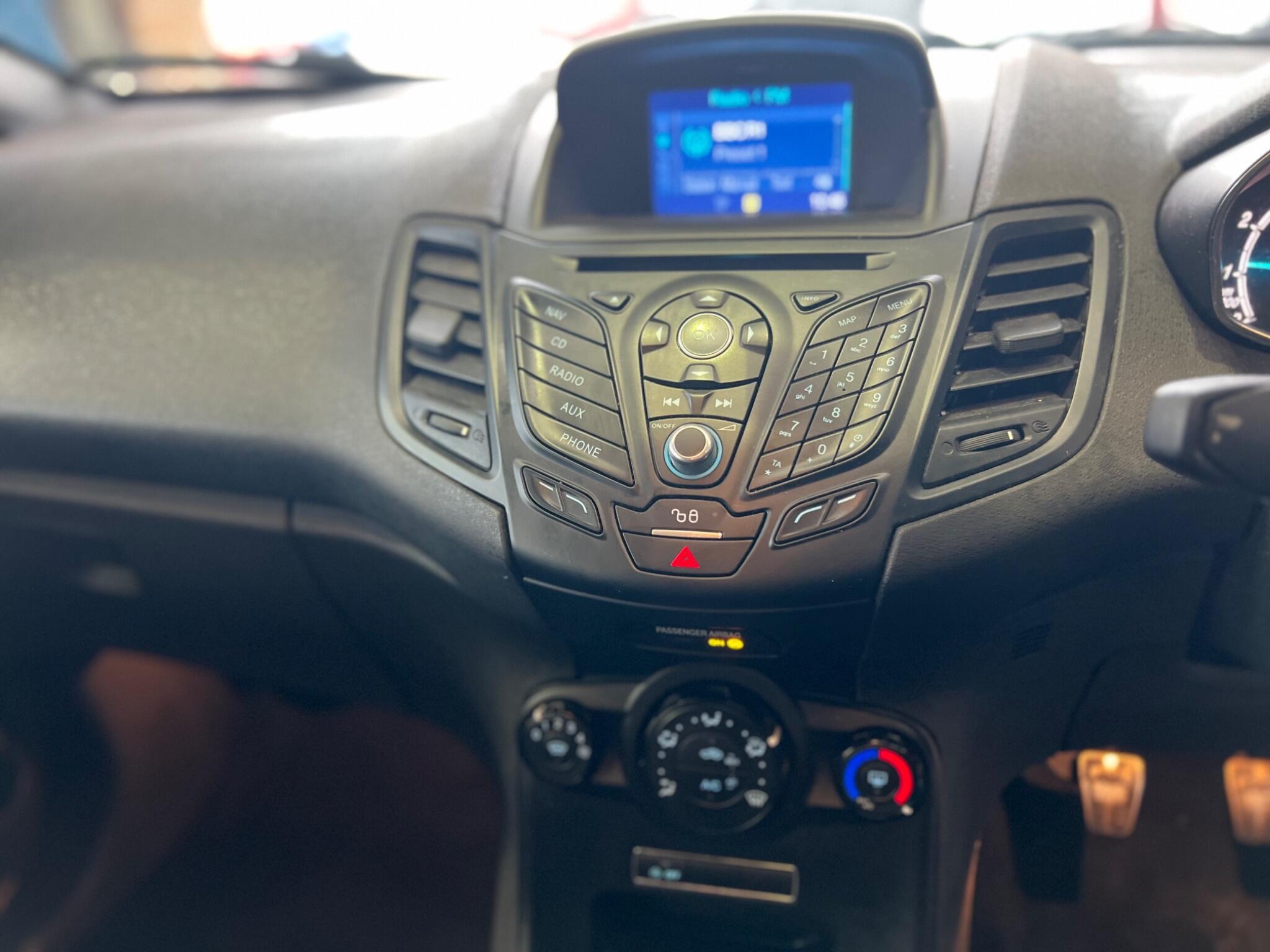 Ford Fiesta - Image 20