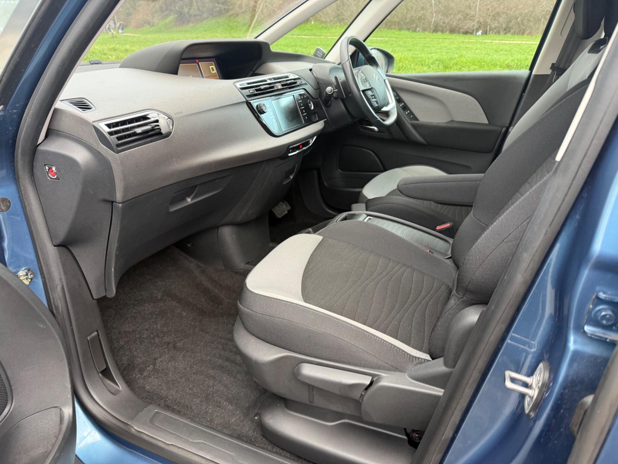 Citroen C4 Picasso - Image 12