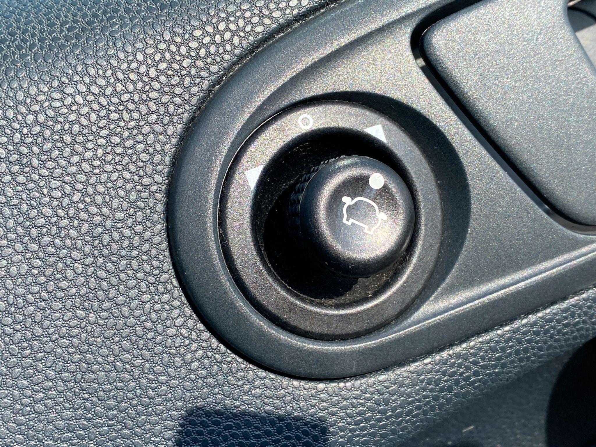 Ford Fiesta - Image 52