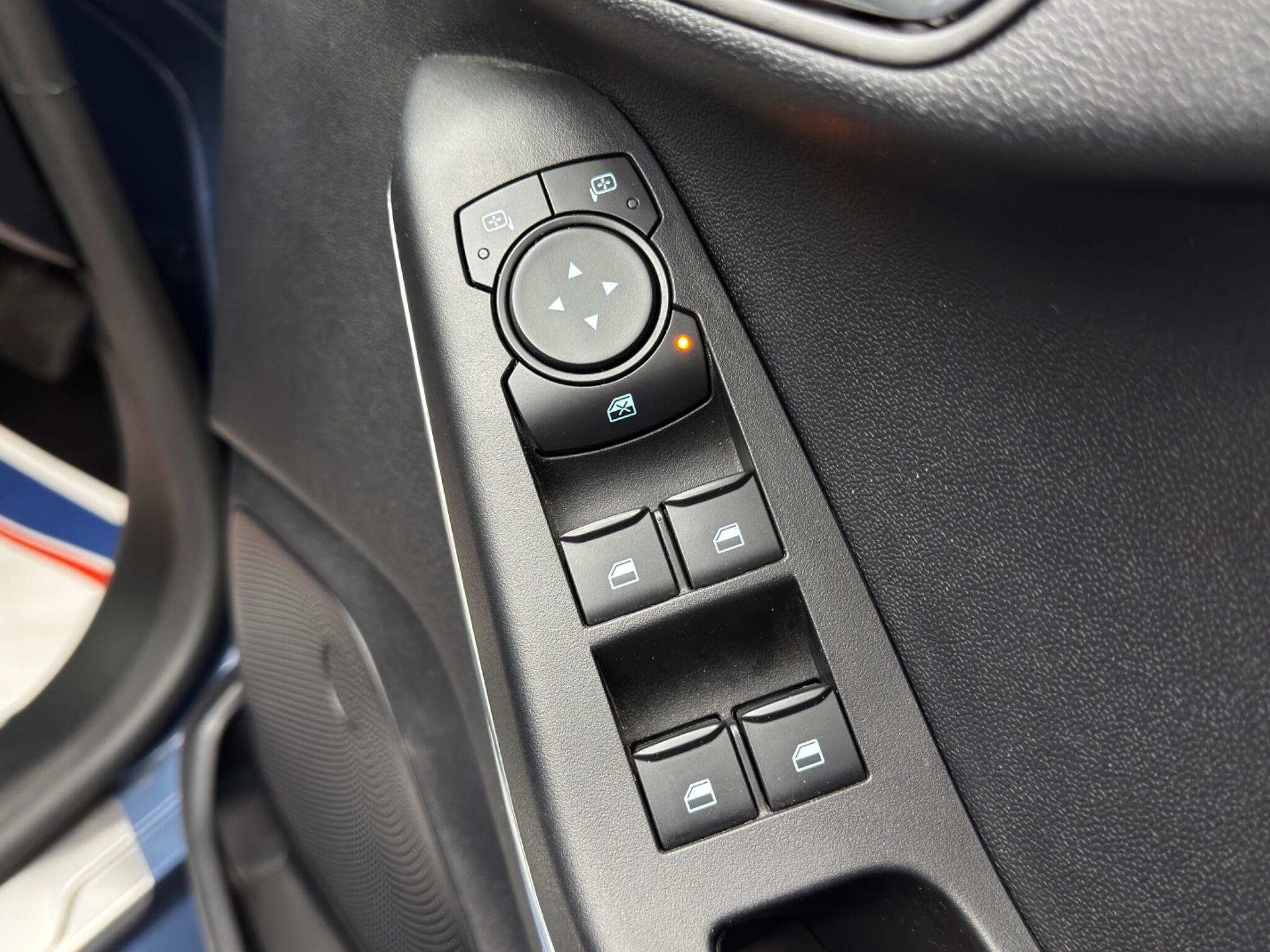 Ford Fiesta - Image 42