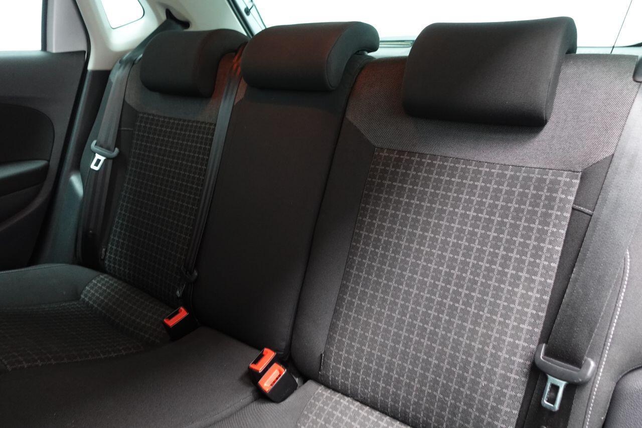 Volkswagen Polo - Image 18