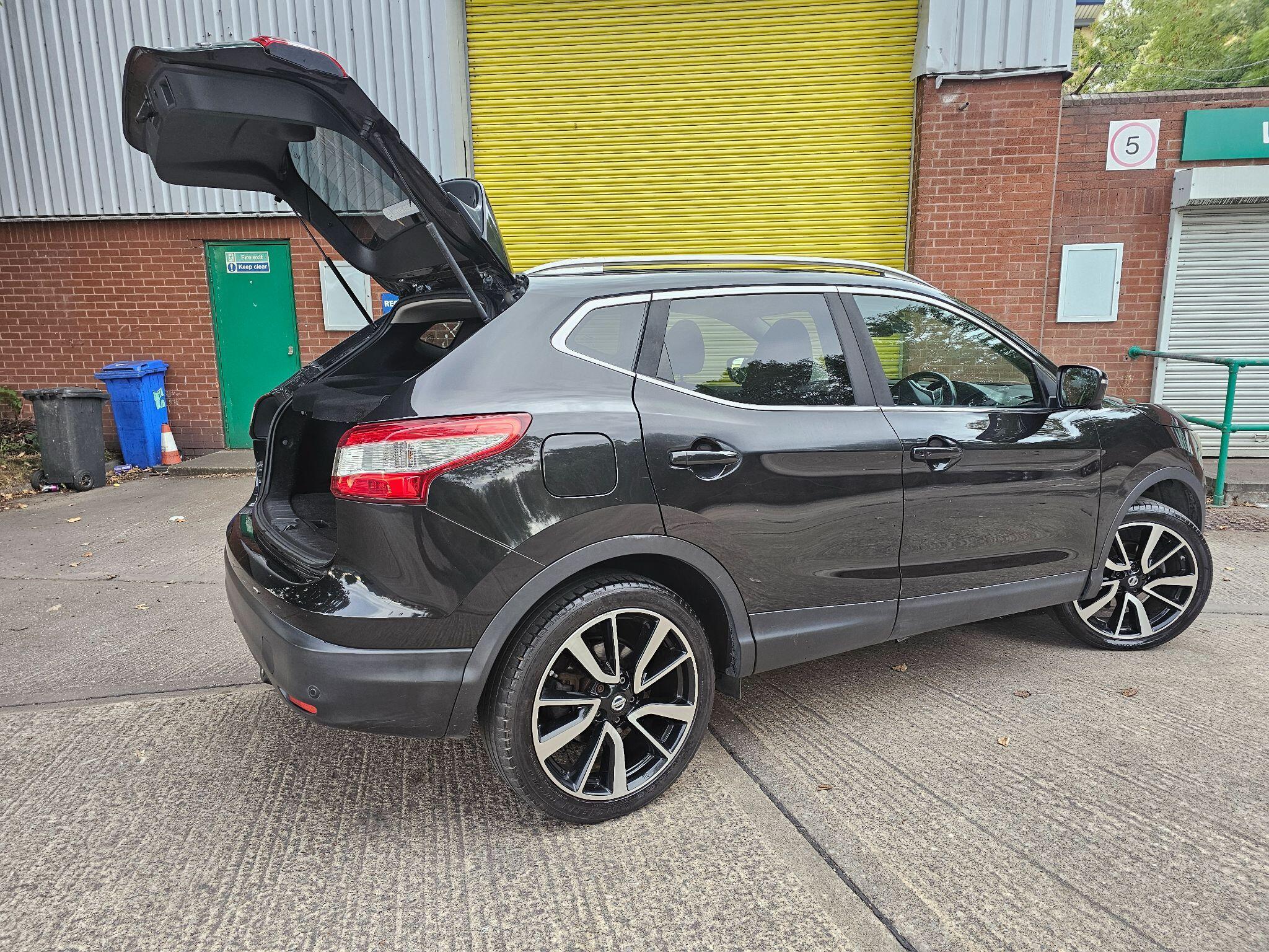 Nissan Qashqai - Image 12