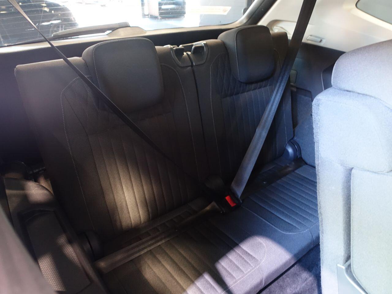 Volkswagen Tiguan Allspace - Image 16