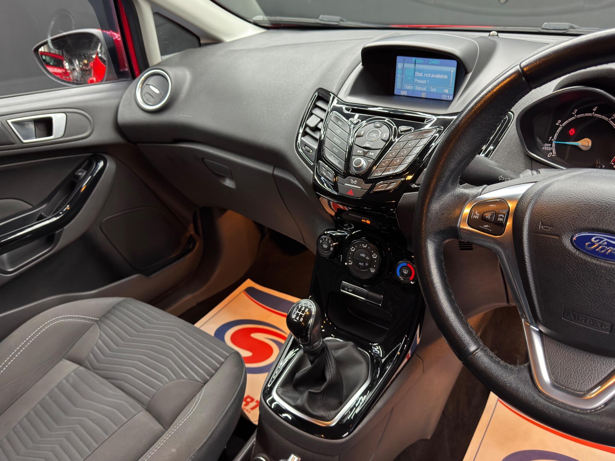 Ford Fiesta - Image 21