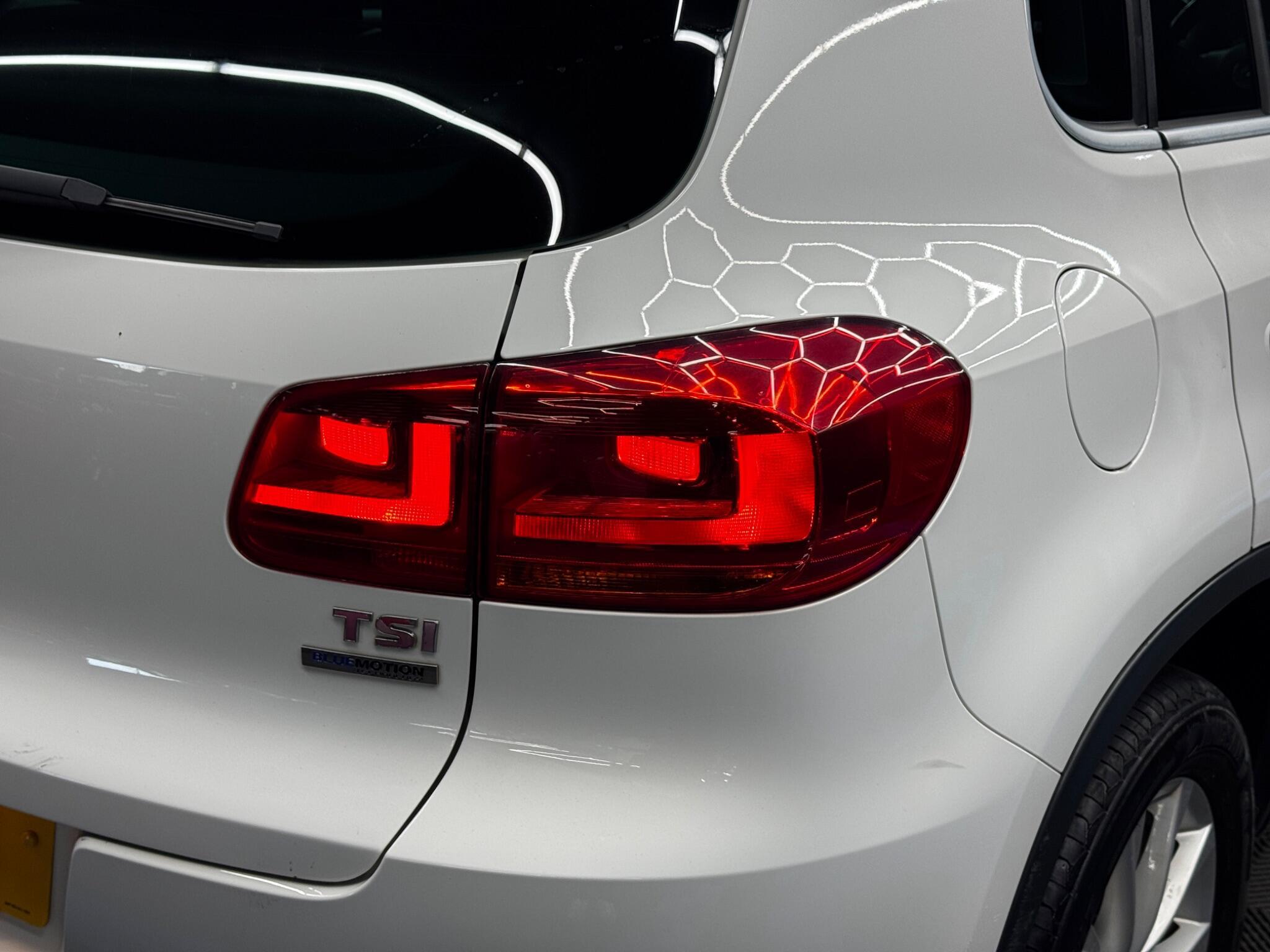 Volkswagen Tiguan - Image 41