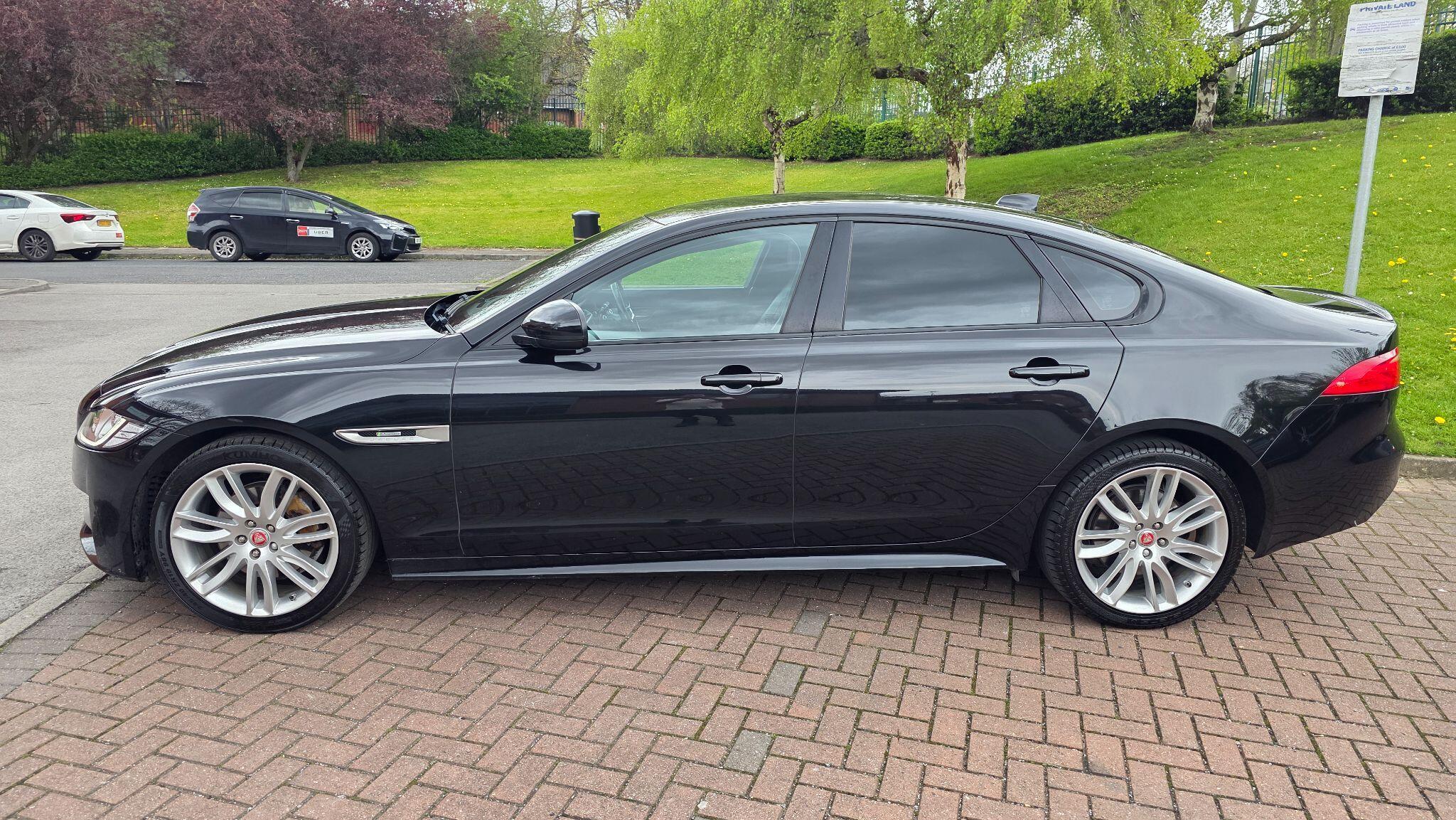 Jaguar XF - Image 19