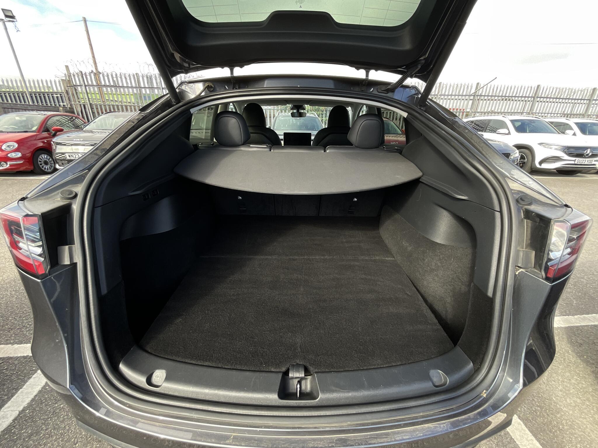 Tesla Model Y - Image 20