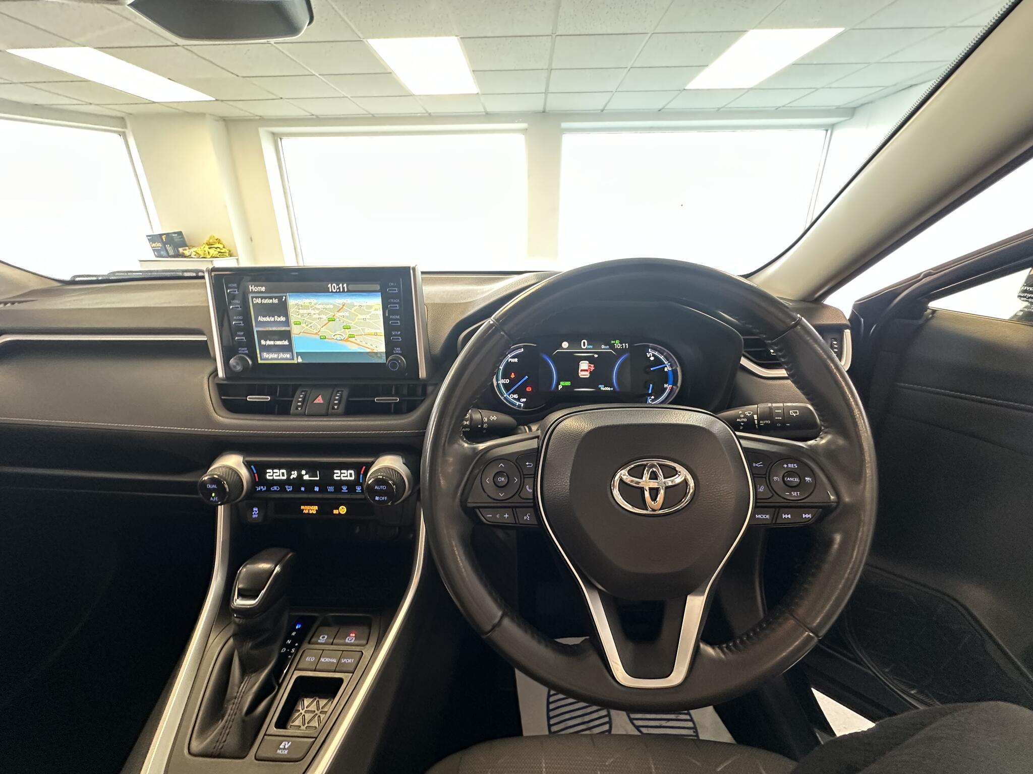Toyota RAV4 - Image 7