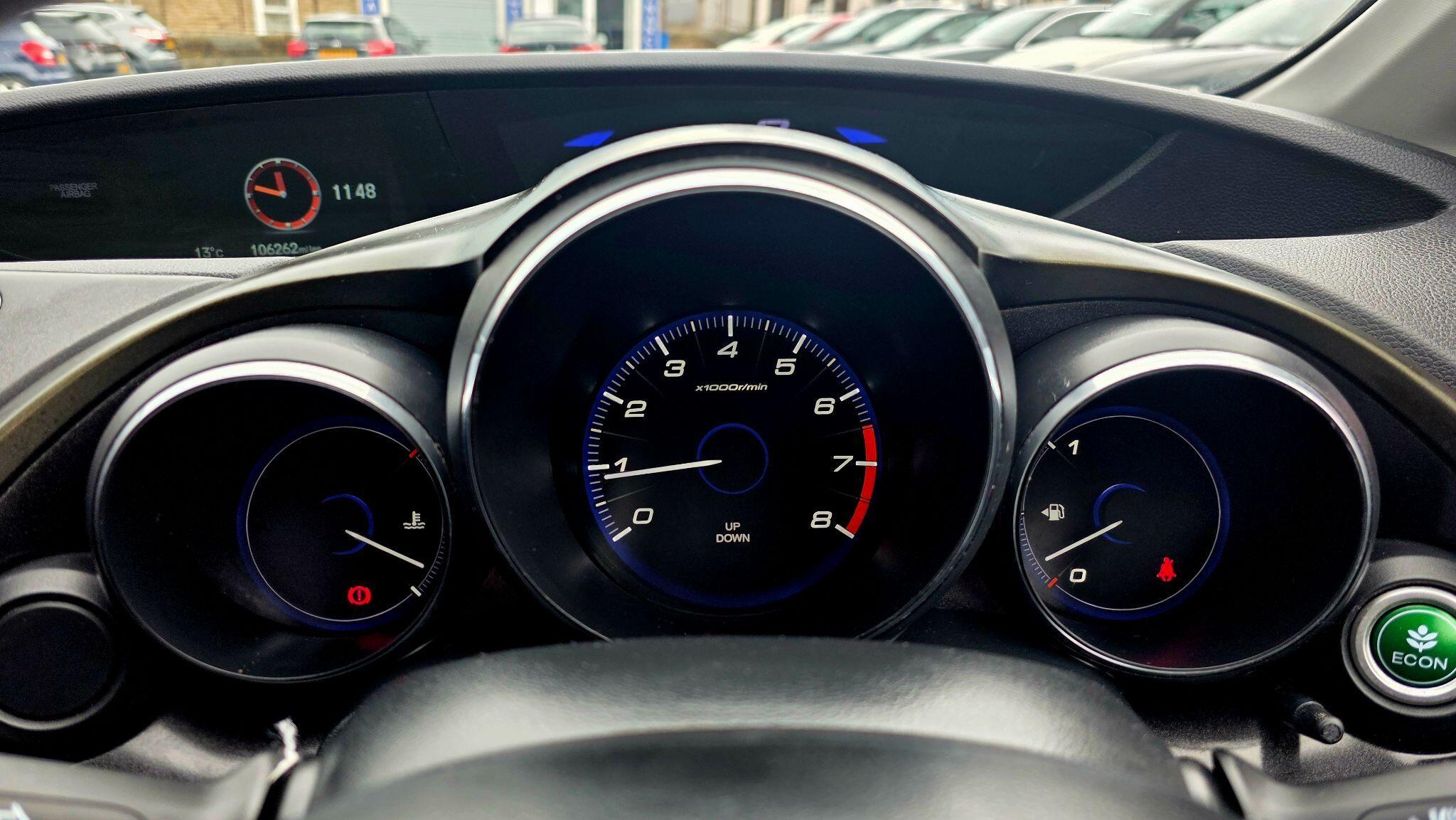 Honda Civic - Image 34