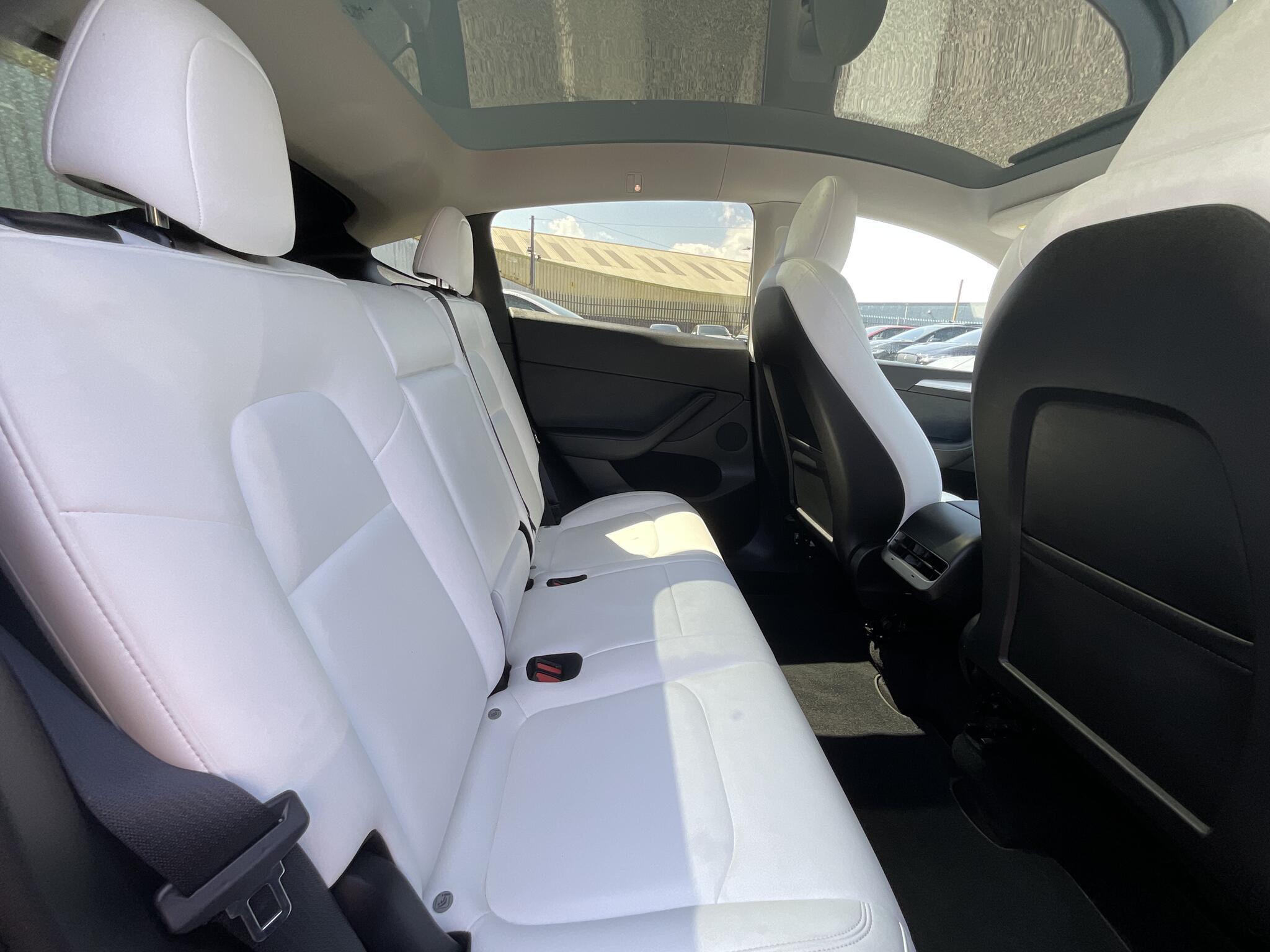 Tesla Model Y - Image 7