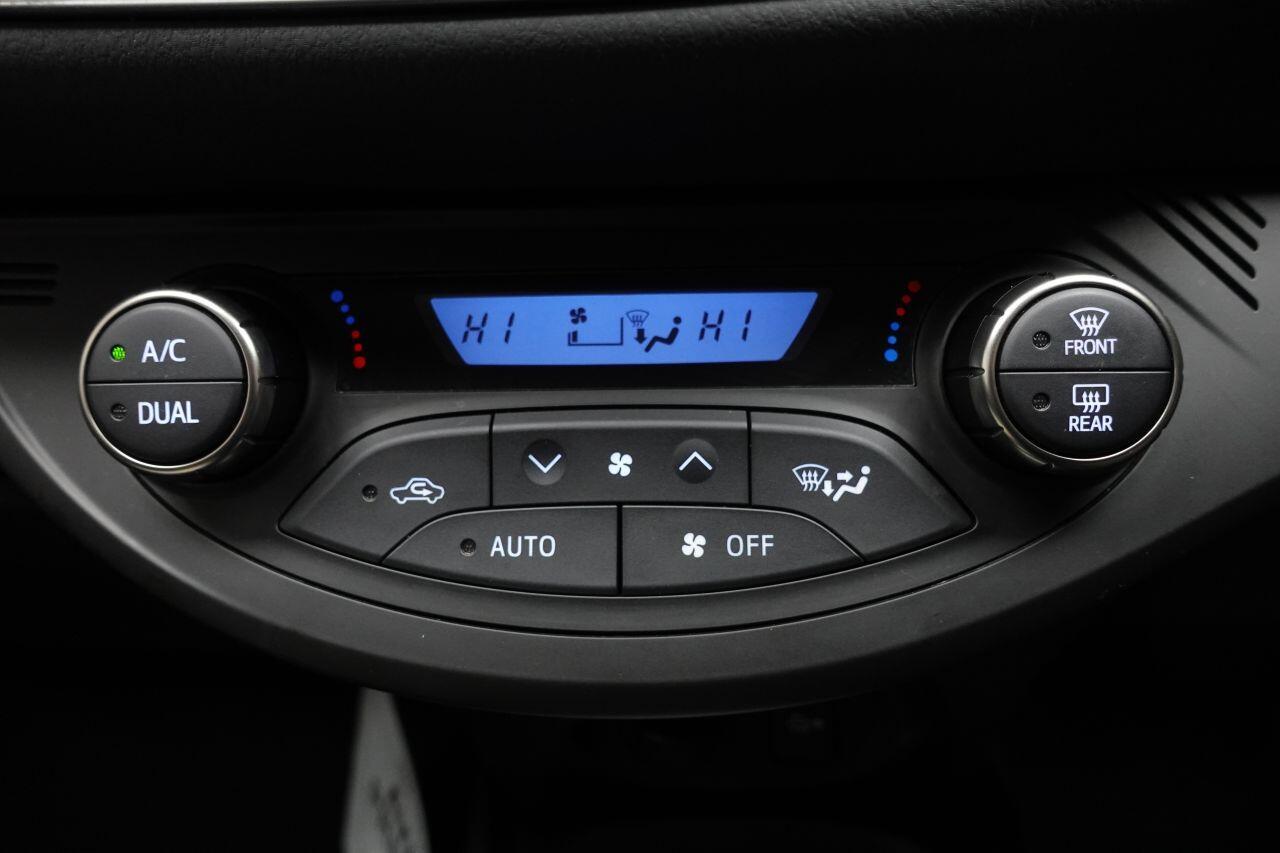 Toyota Yaris - Image 36