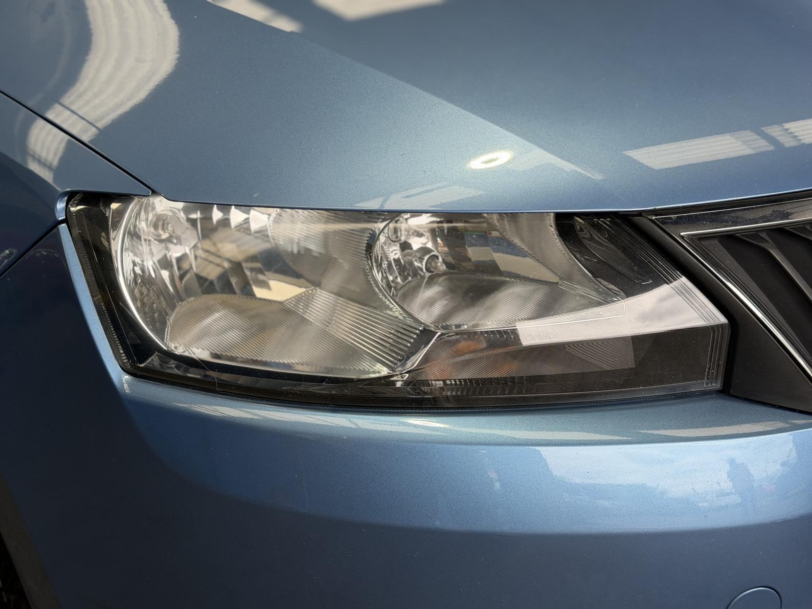 Skoda Rapid - Image 9