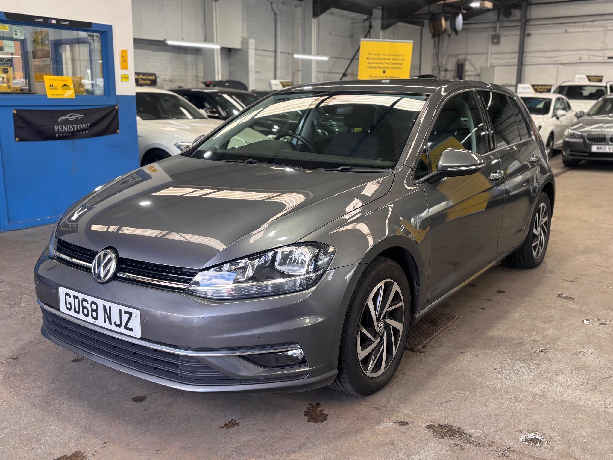 Volkswagen Golf - Image 27