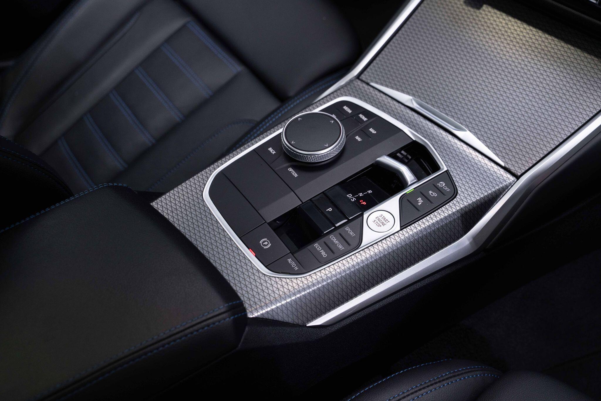BMW 3 Series - Image 16