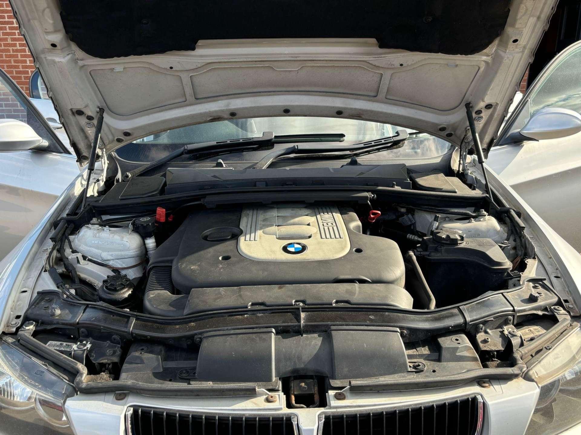 BMW 3 Series - Image 10